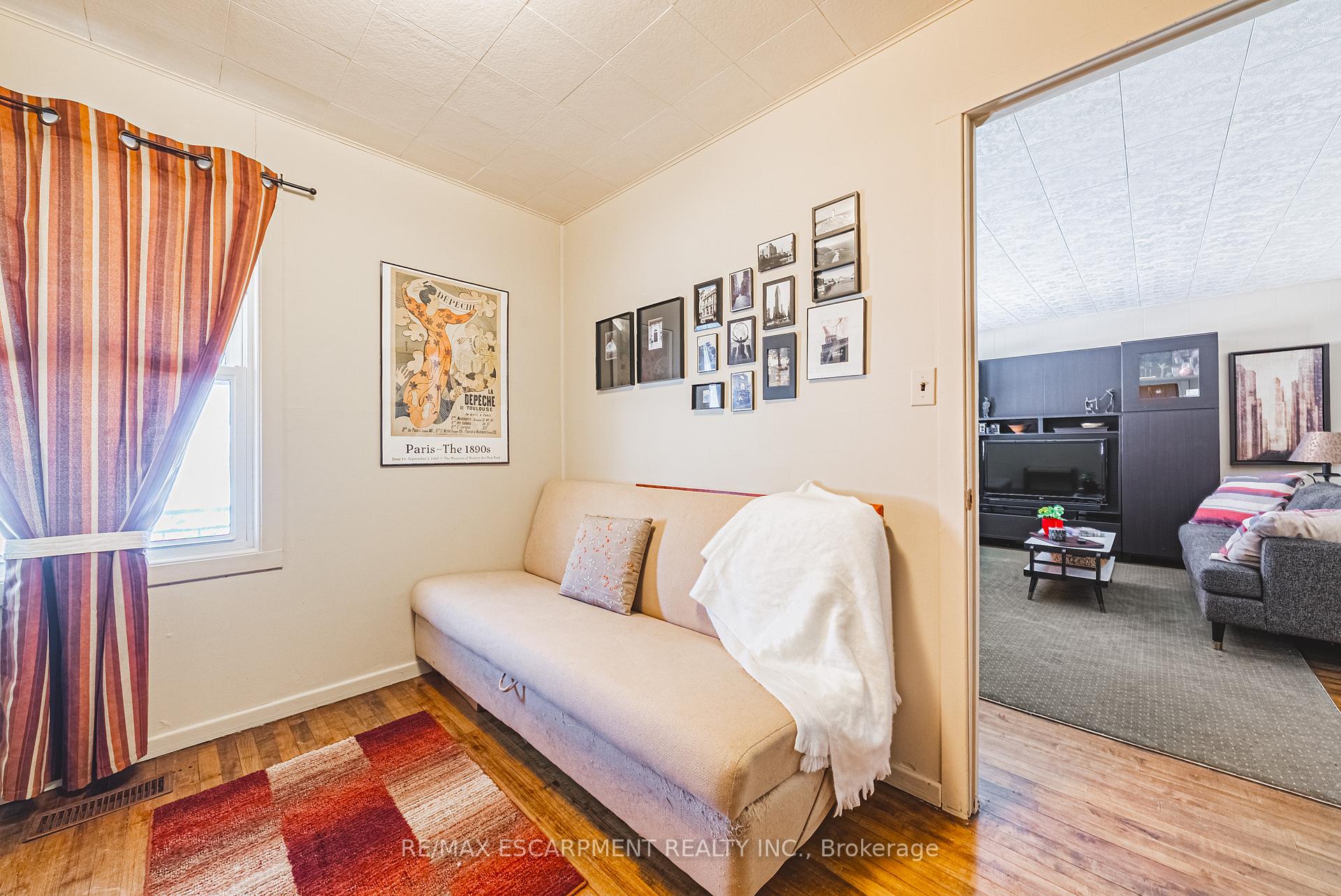 Photo 13 of 28 Munn Street, Hamilton, Raleigh — HOMEH