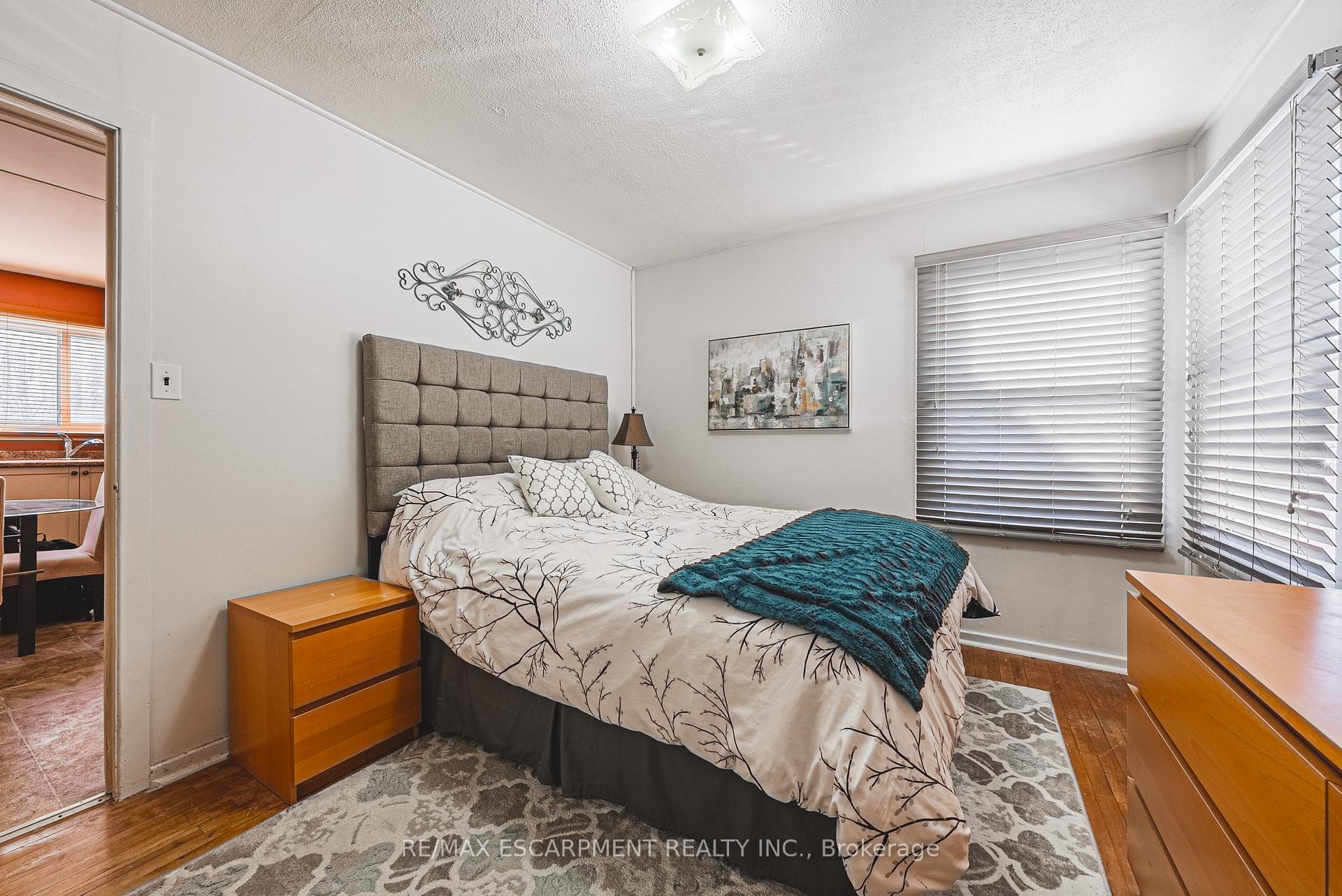 Photo 14 of 28 Munn Street, Hamilton, Raleigh — HOMEH