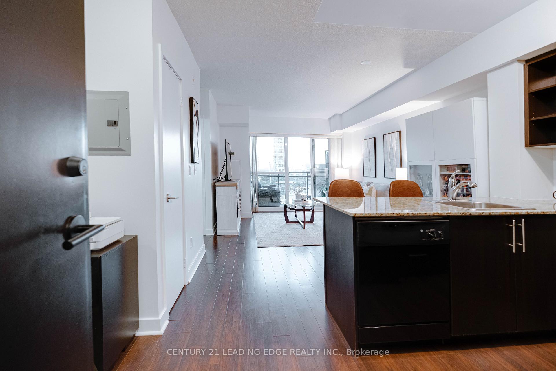 Photo 4 of Unit 820, 120 Dallimore Circle, North York, Banbury-Don Mills — HOMEH