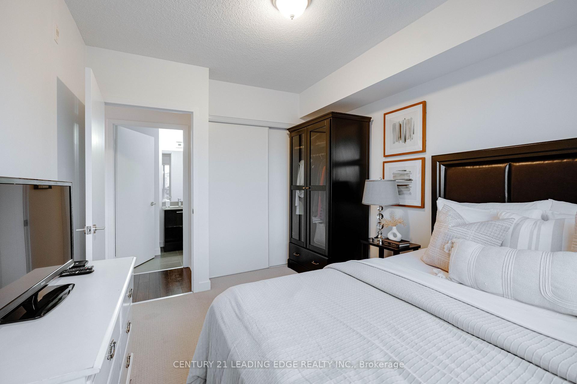 Photo 9 of Unit 820, 120 Dallimore Circle, North York, Banbury-Don Mills — HOMEH