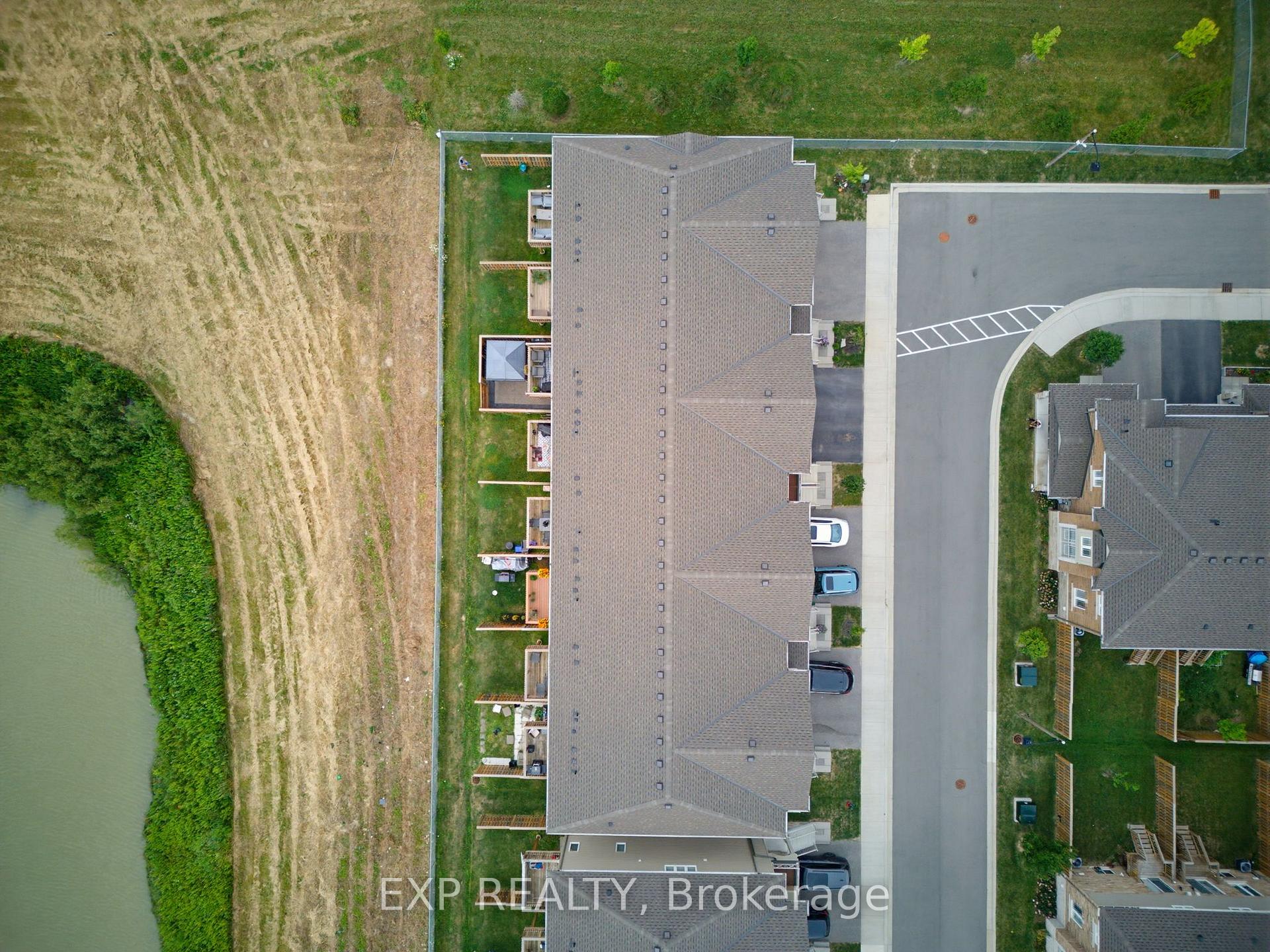 Photo 2 of 74 Laguna Village Crescent, Hamilton, Hannon — HOMEH