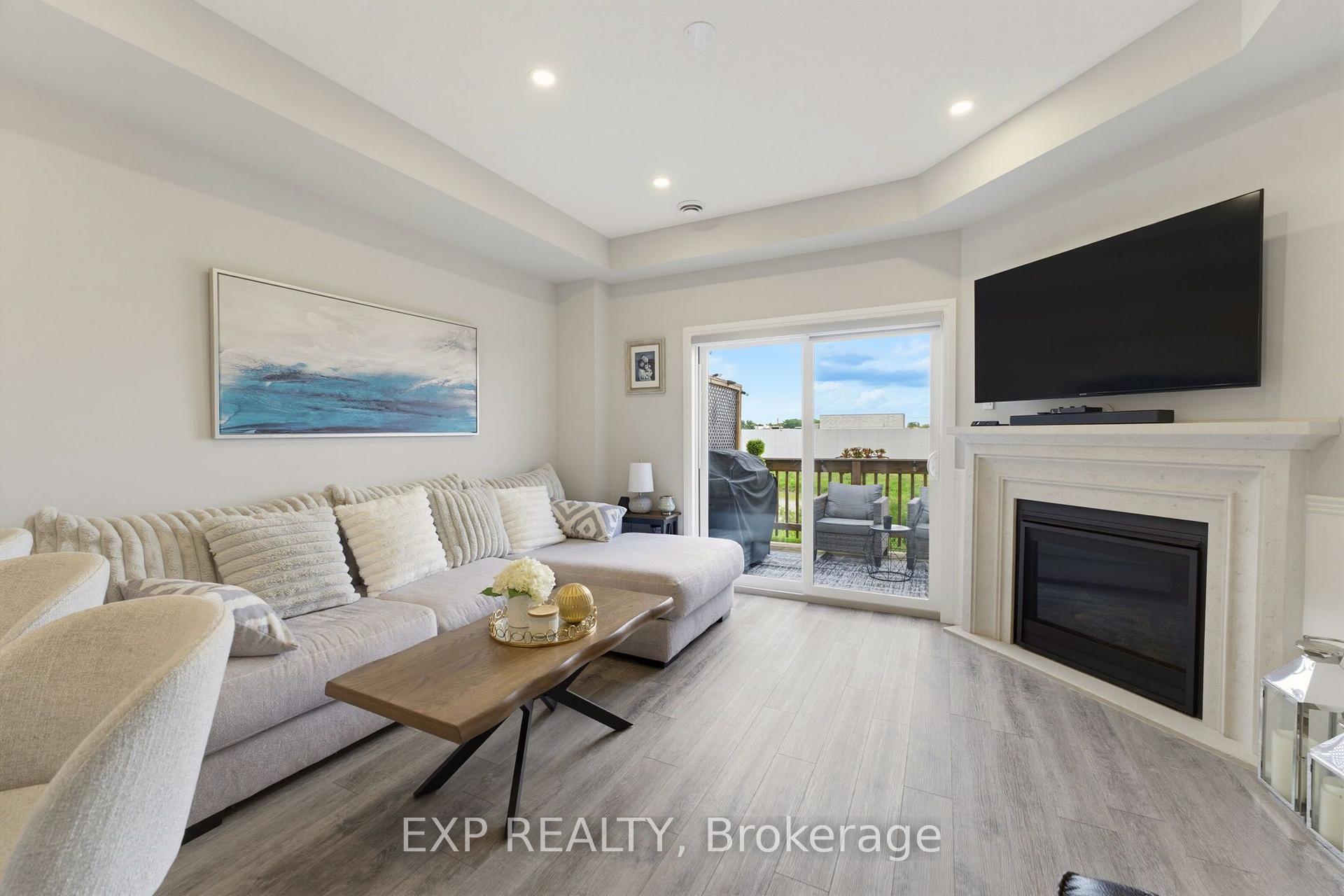 Photo 13 of 74 Laguna Village Crescent, Hamilton, Hannon — HOMEH
