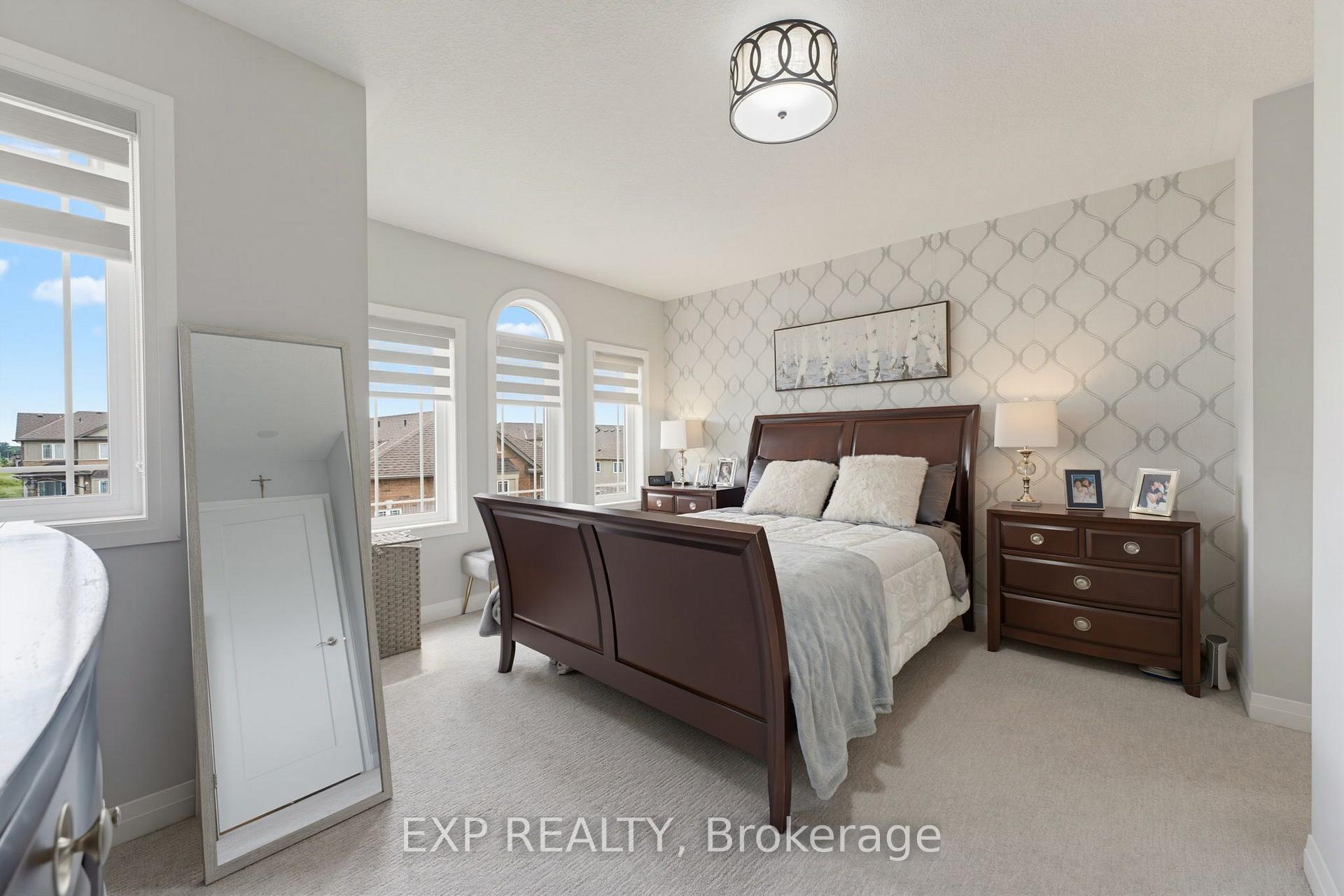 Photo 16 of 74 Laguna Village Crescent, Hamilton, Hannon — HOMEH