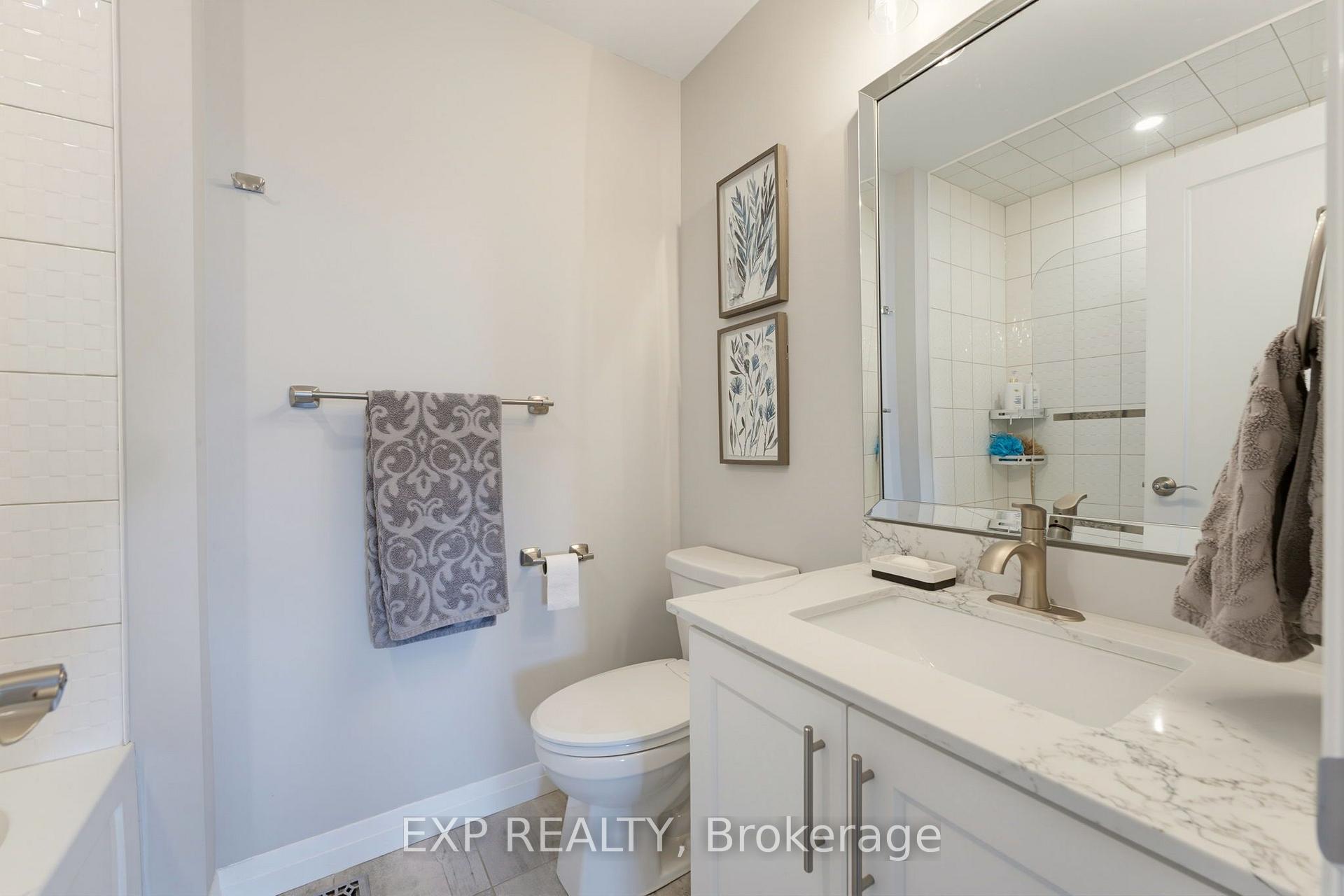Photo 17 of 74 Laguna Village Crescent, Hamilton, Hannon — HOMEH