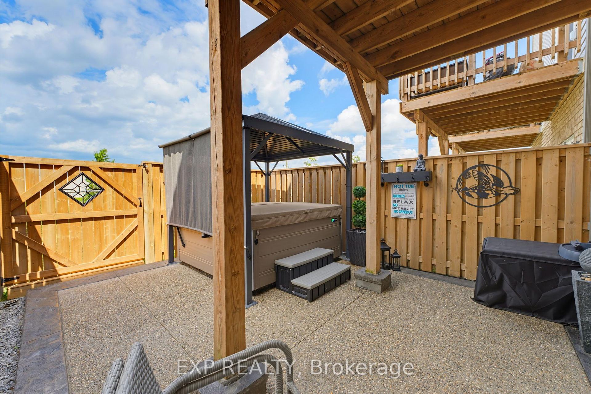 Photo 24 of 74 Laguna Village Crescent, Hamilton, Hannon — HOMEH