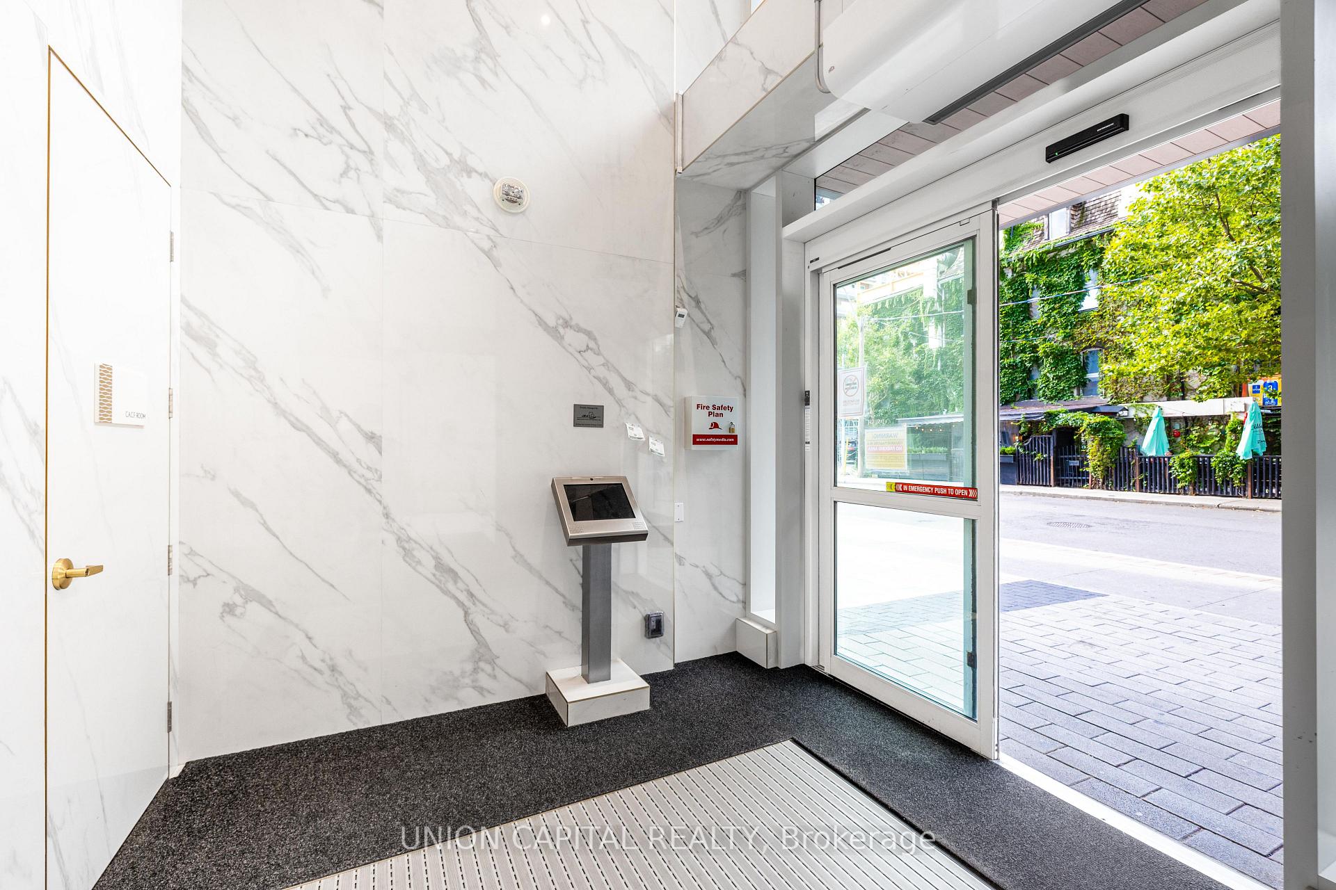 Photo 3 of Unit PH01, 85 Wood Street, Toronto, Church-Yonge Corridor — HOMEH