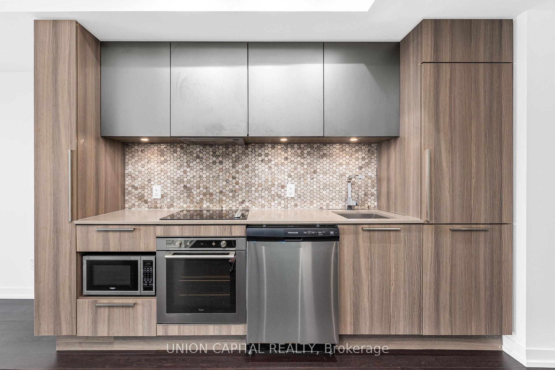 Photo 13 of Unit PH01, 85 Wood Street, Toronto, Church-Yonge Corridor — HOMEH