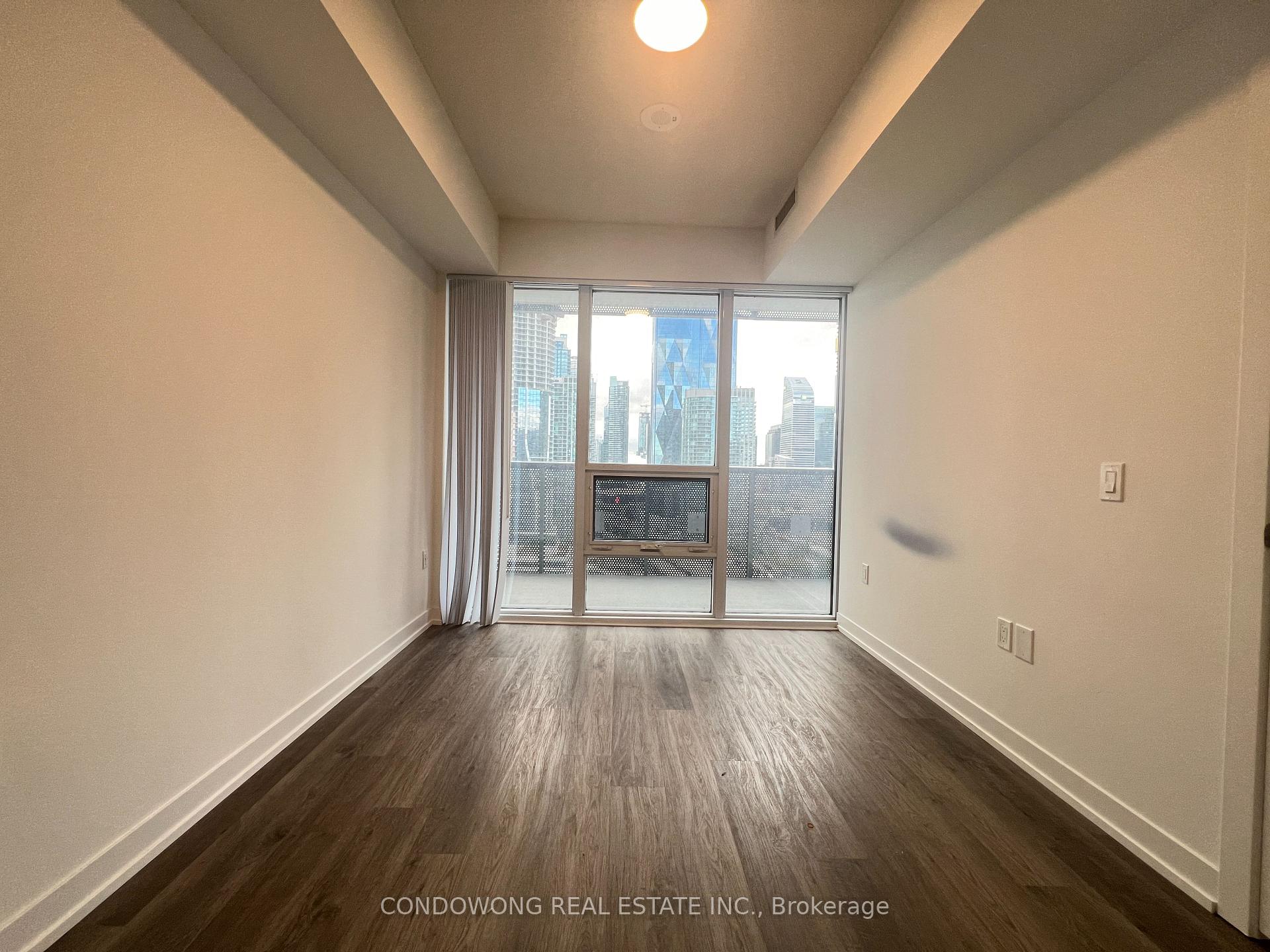 Photo 6 of Unit 2112, 55 Cooper Street, Toronto, Waterfront Communities — HOMEH