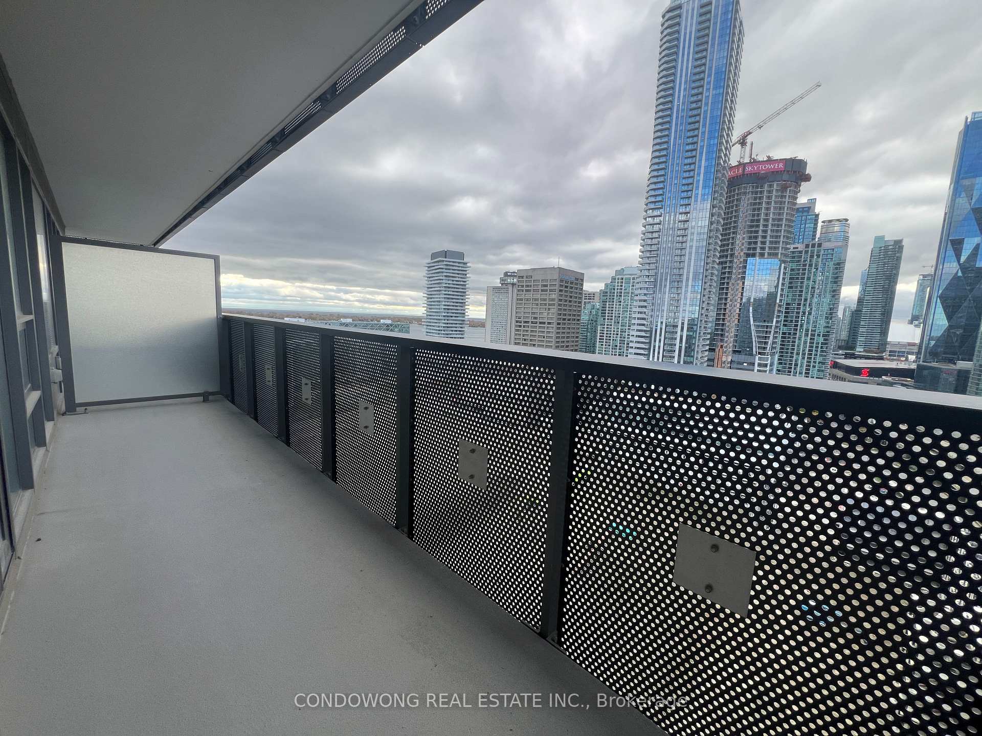 Photo 9 of Unit 2112, 55 Cooper Street, Toronto, Waterfront Communities — HOMEH