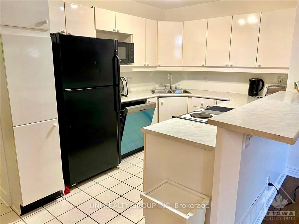 Photo 5 of 181 Thornbury Crescent, Ottawa, Centrepointe — HOMEH