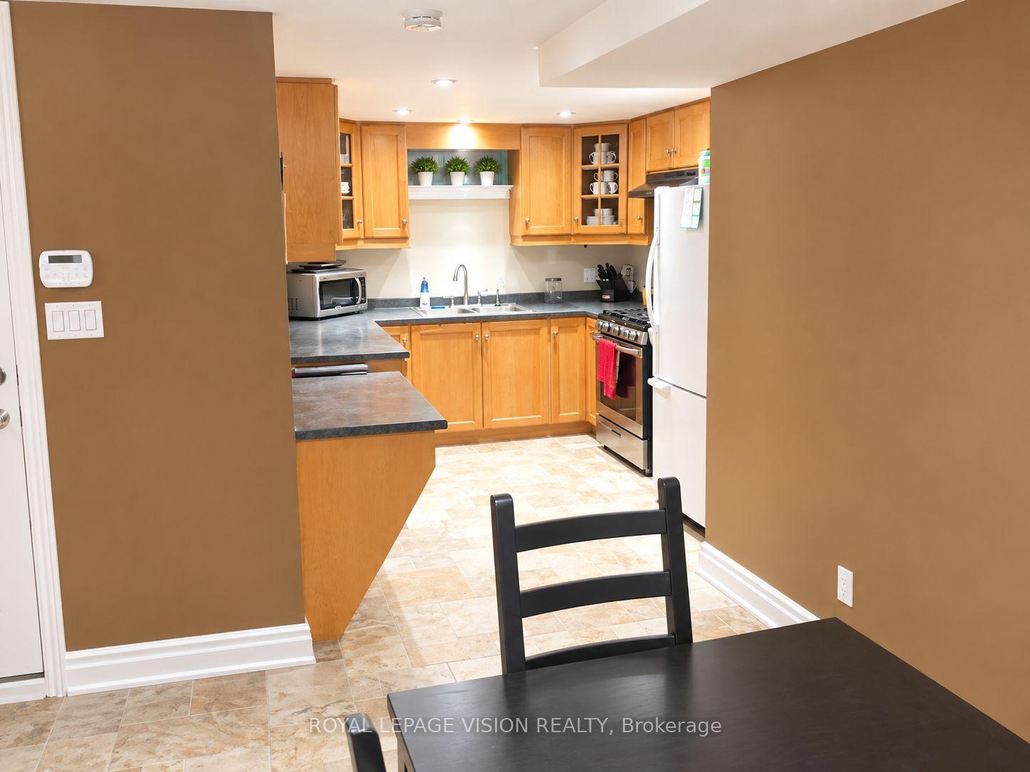 Photo 3 of 91 Magpie Crescent, Vaughan, Vellore Village — HOMEH
