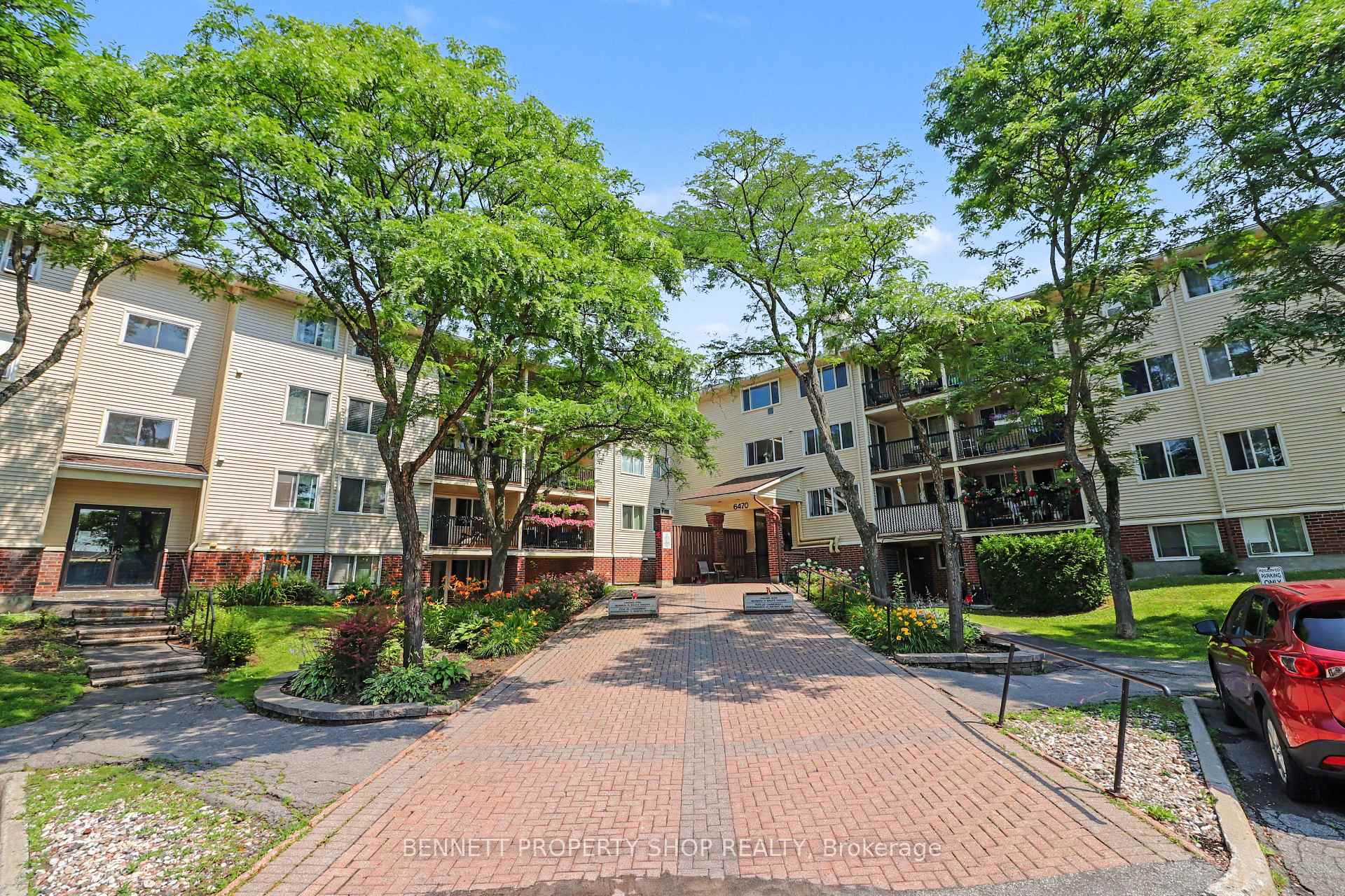 Photo 2 of Unit 307, 6470 Bilberry Drive, Ottawa, Orleans Wood — HOMEH