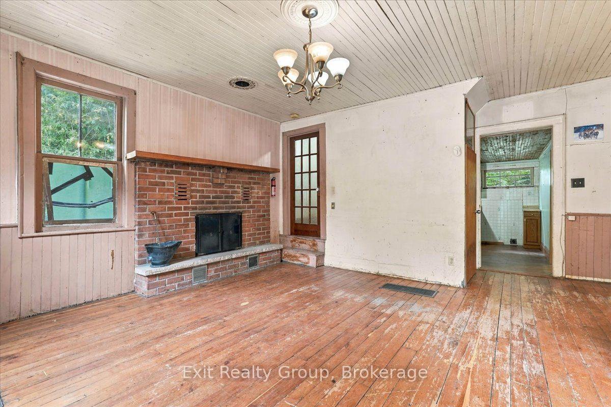 Photo 6 of 437 Drewery Street, Brighton, Rural Brighton — HOMEH