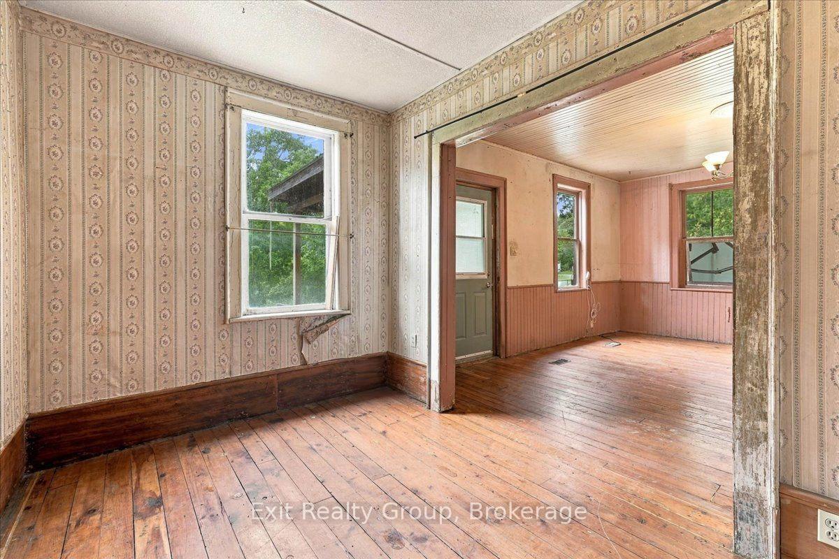 Photo 12 of 437 Drewery Street, Brighton, Rural Brighton — HOMEH