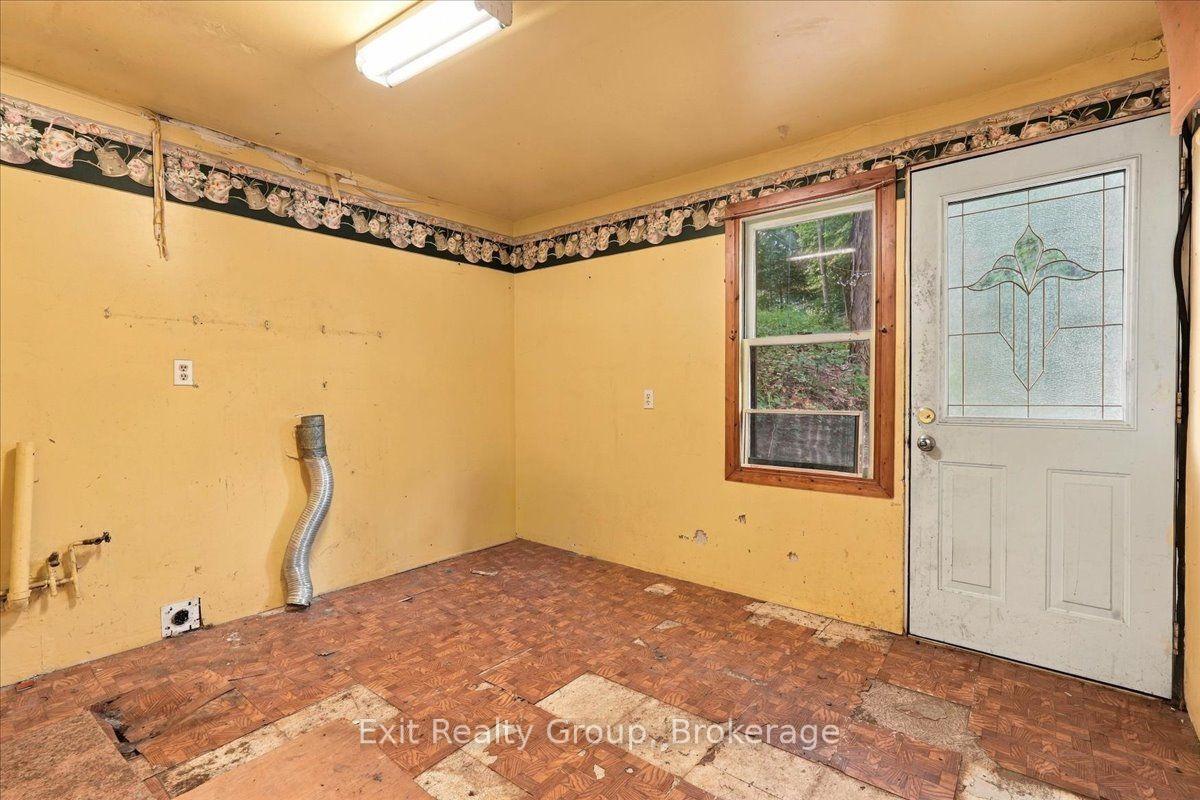 Photo 14 of 437 Drewery Street, Brighton, Rural Brighton — HOMEH