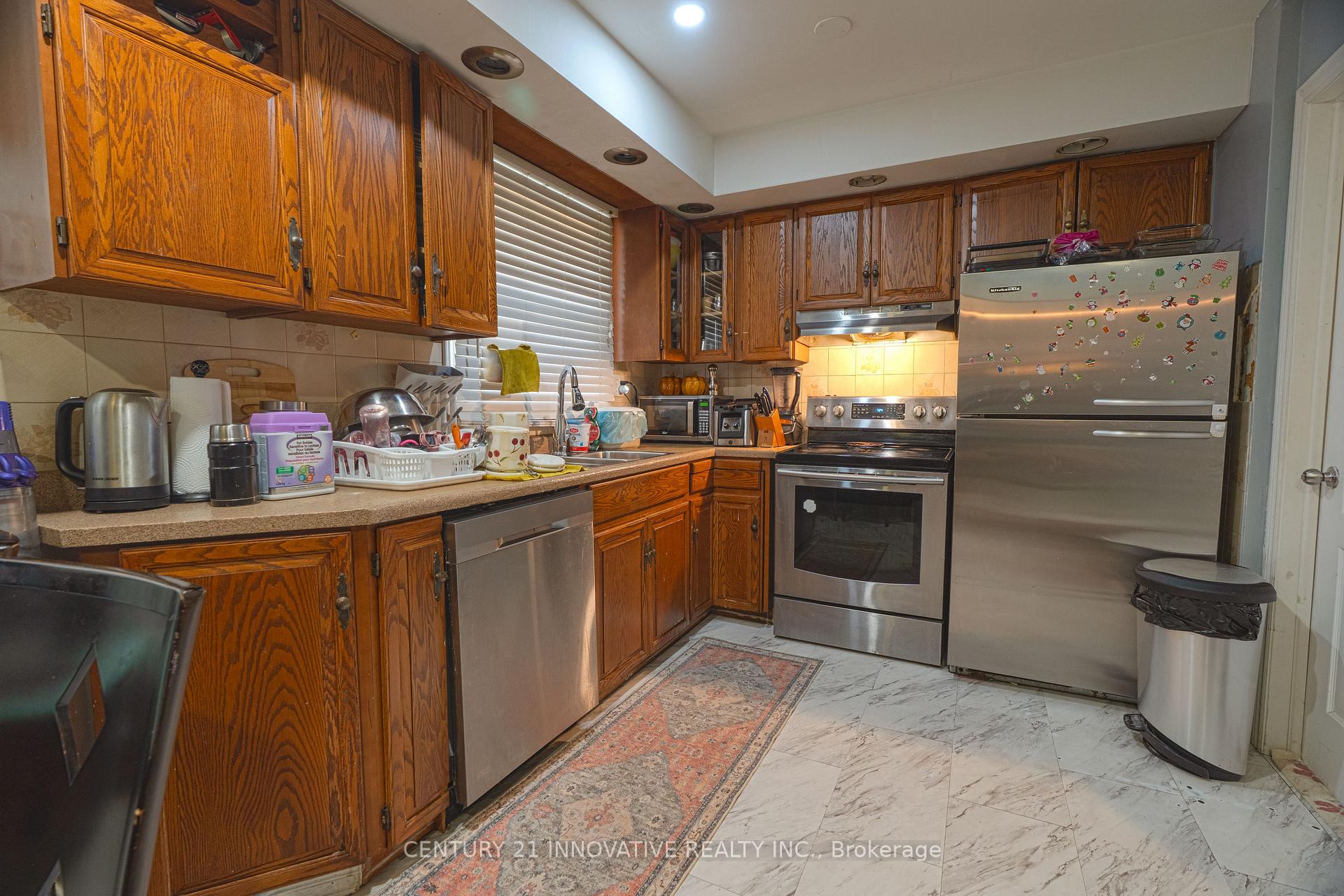 Photo 8 of 89 Thickson Road S, Whitby, Blue Grass Meadows — HOMEH