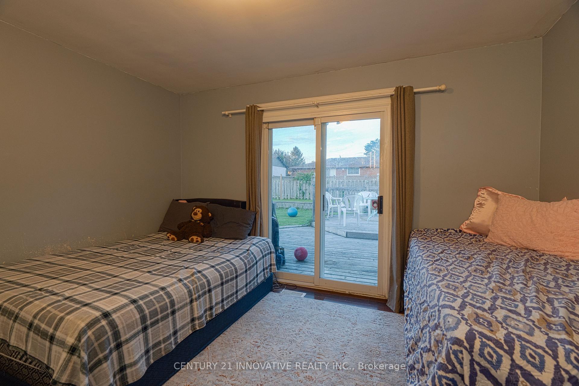 Photo 11 of 89 Thickson Road S, Whitby, Blue Grass Meadows — HOMEH