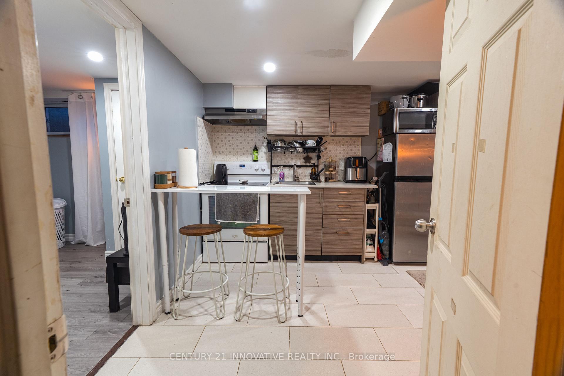Photo 15 of 89 Thickson Road S, Whitby, Blue Grass Meadows — HOMEH