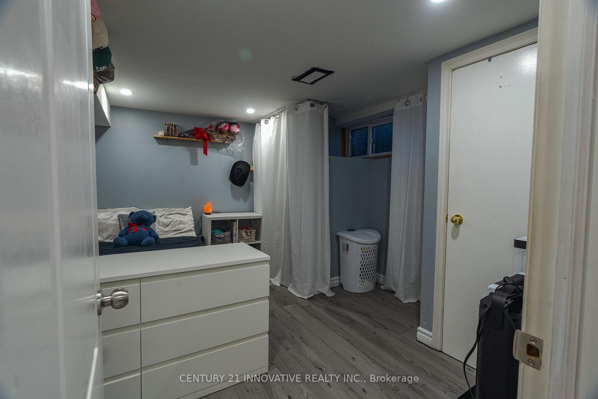 Photo 17 of 89 Thickson Road S, Whitby, Blue Grass Meadows — HOMEH