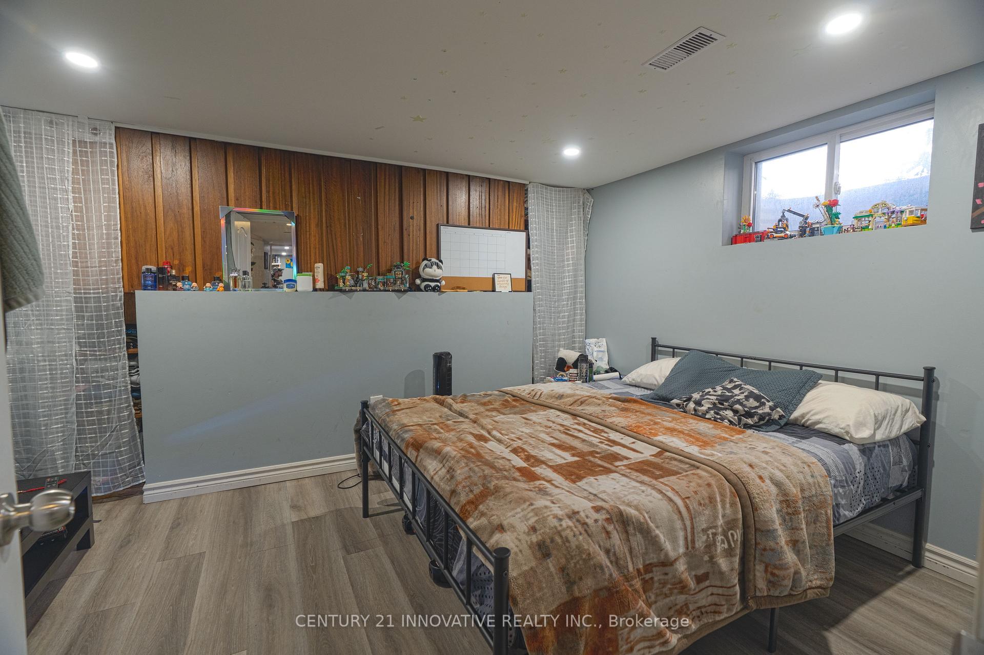 Photo 19 of 89 Thickson Road S, Whitby, Blue Grass Meadows — HOMEH