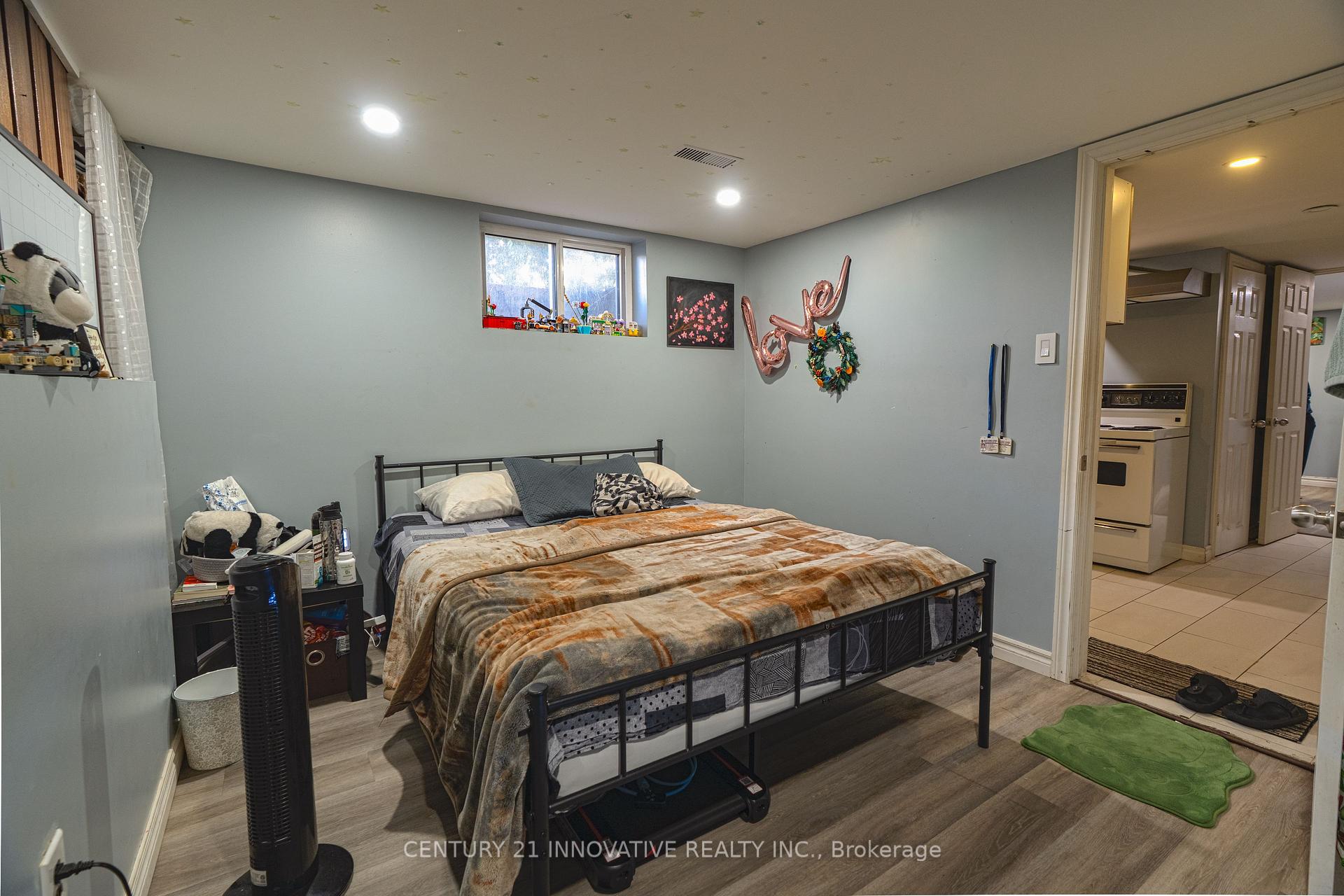 Photo 20 of 89 Thickson Road S, Whitby, Blue Grass Meadows — HOMEH