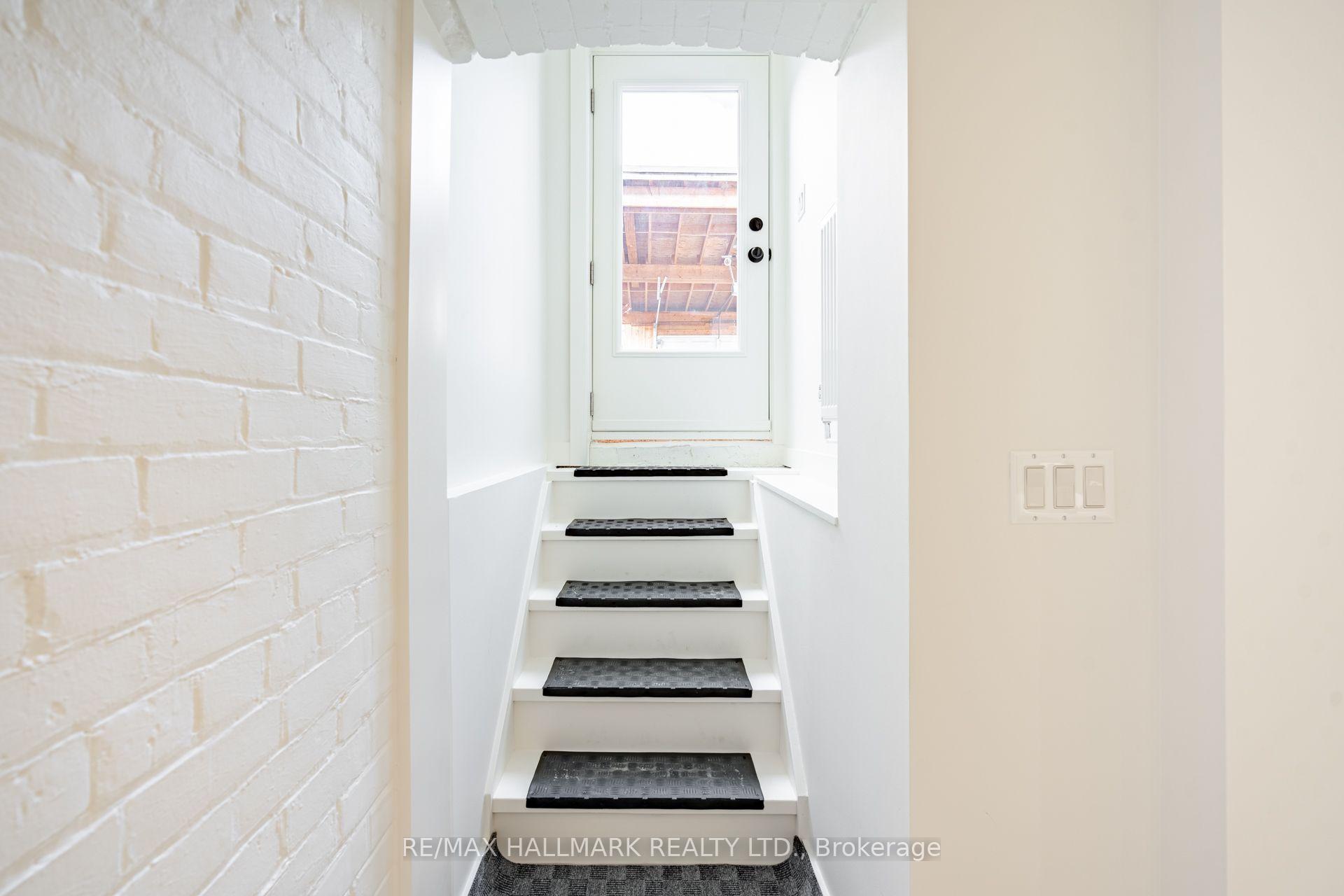Photo 2 of Unit Lower, 138 Milverton Boulevard, Toronto, Danforth — HOMEH