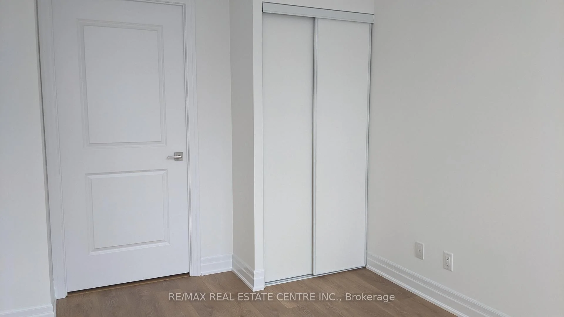 Photo 11 of Unit 1001, 30 Elm Drive W, Mississauga, Fairview — HOMEH