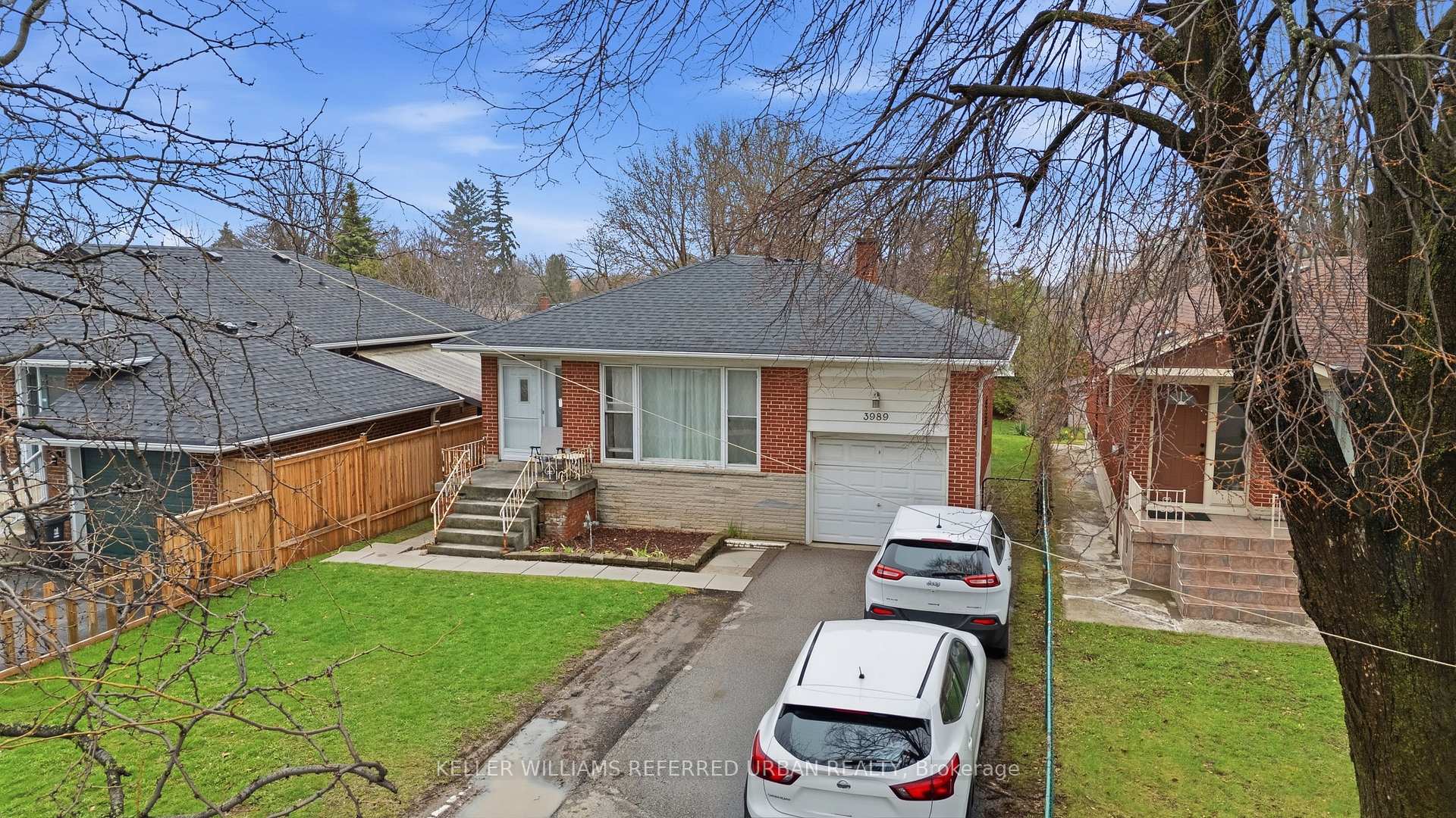 Photo 10 of 3987 Bloor Street W, Etobicoke, Islington-City Centre West — HOMEH