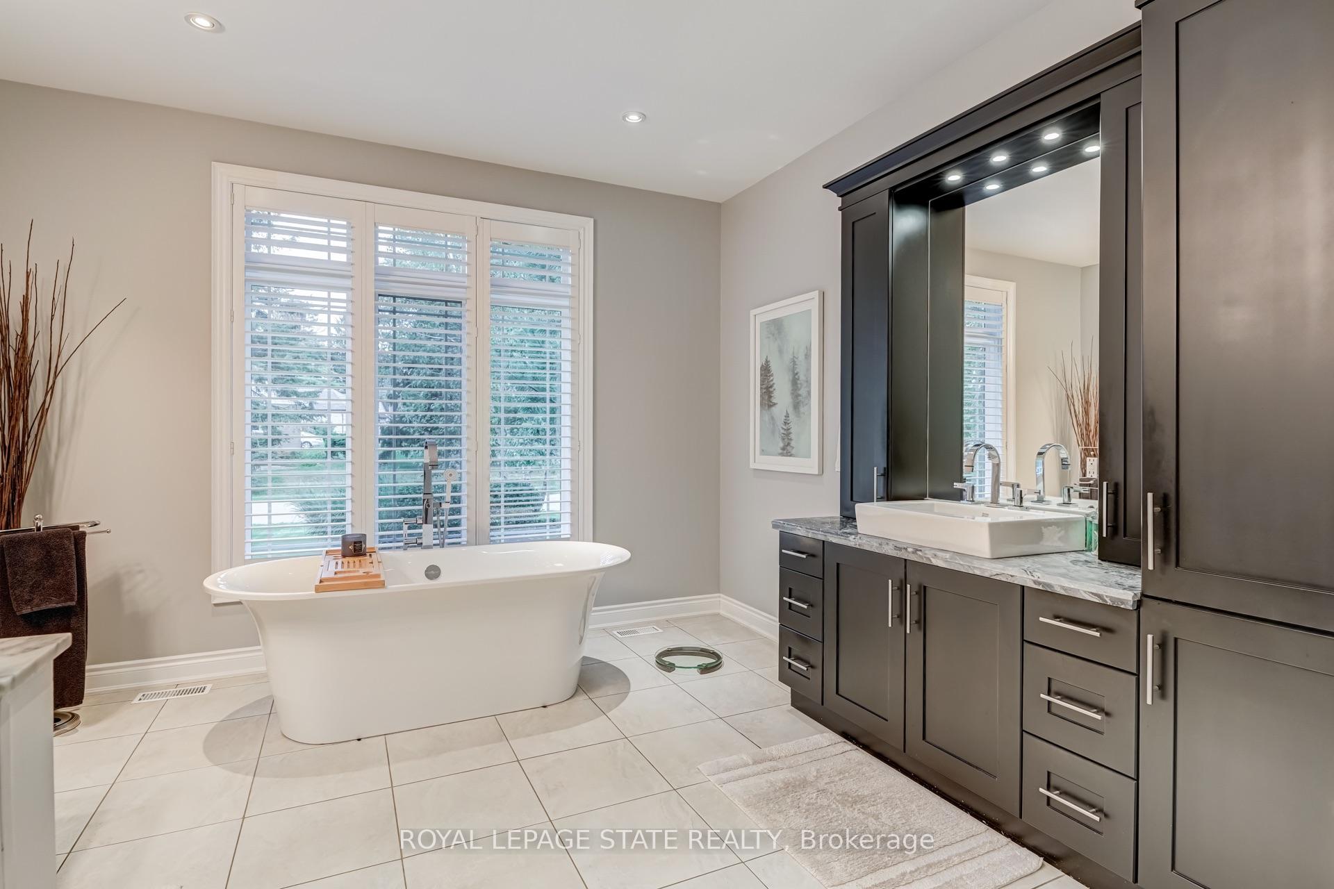 Photo 22 of 60 Parker Avenue, Hamilton, Ancaster — HOMEH