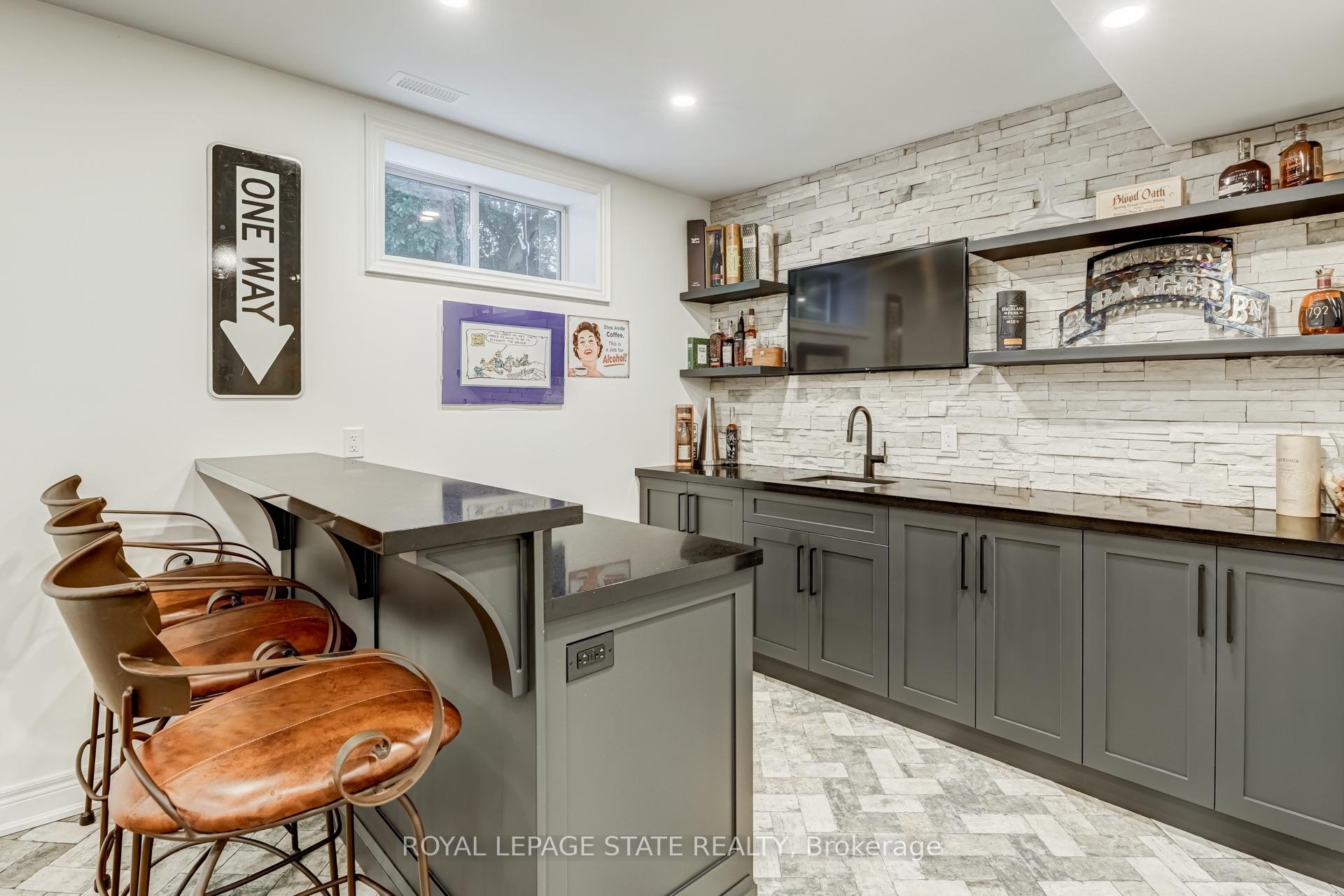 Photo 39 of 60 Parker Avenue, Hamilton, Ancaster — HOMEH