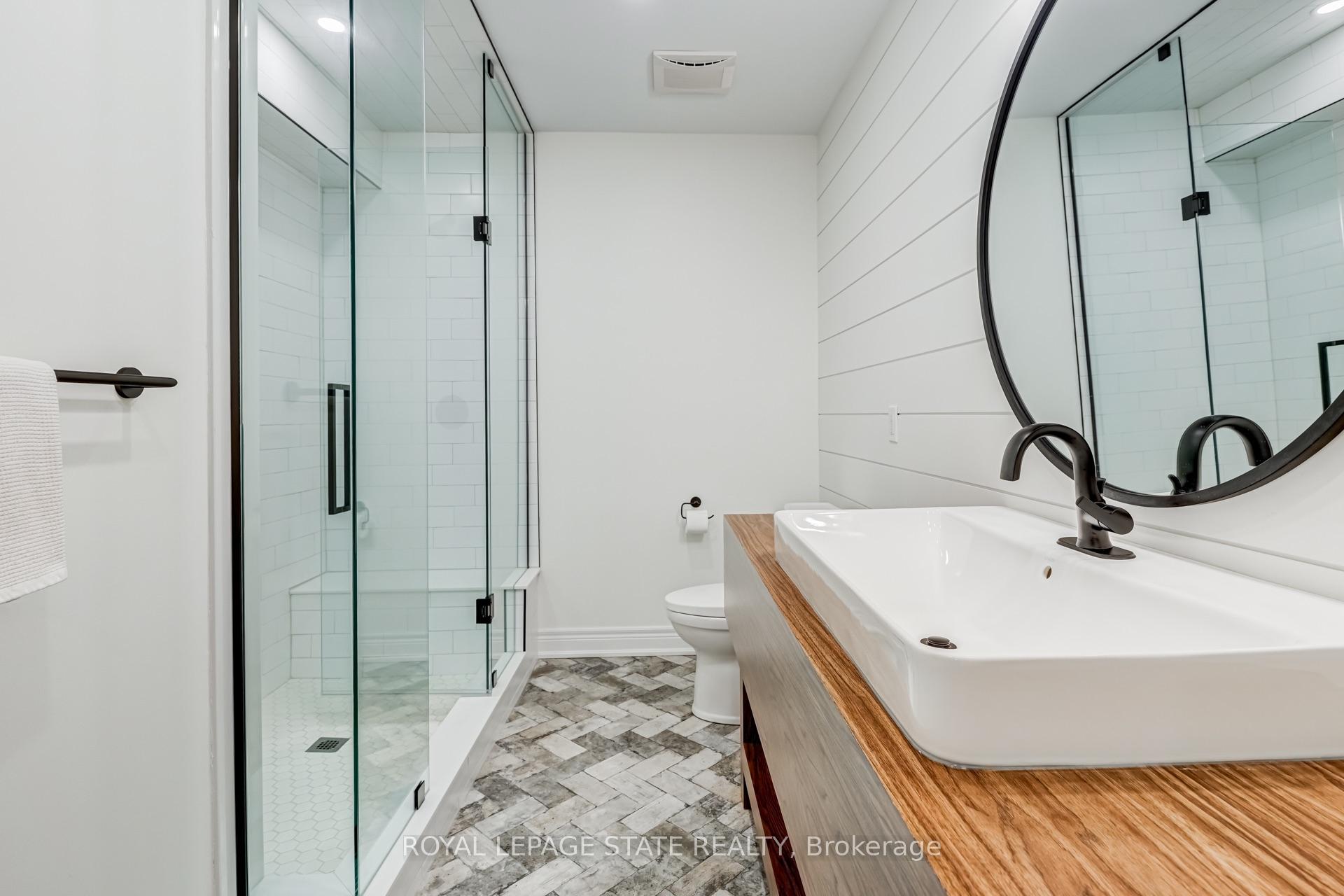 Photo 42 of 60 Parker Avenue, Hamilton, Ancaster — HOMEH