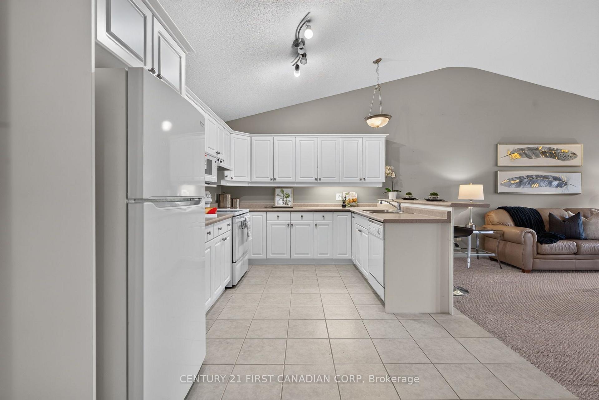 Photo 10 of Unit 22, 87 Donker Drive, St. Thomas — HOMEH