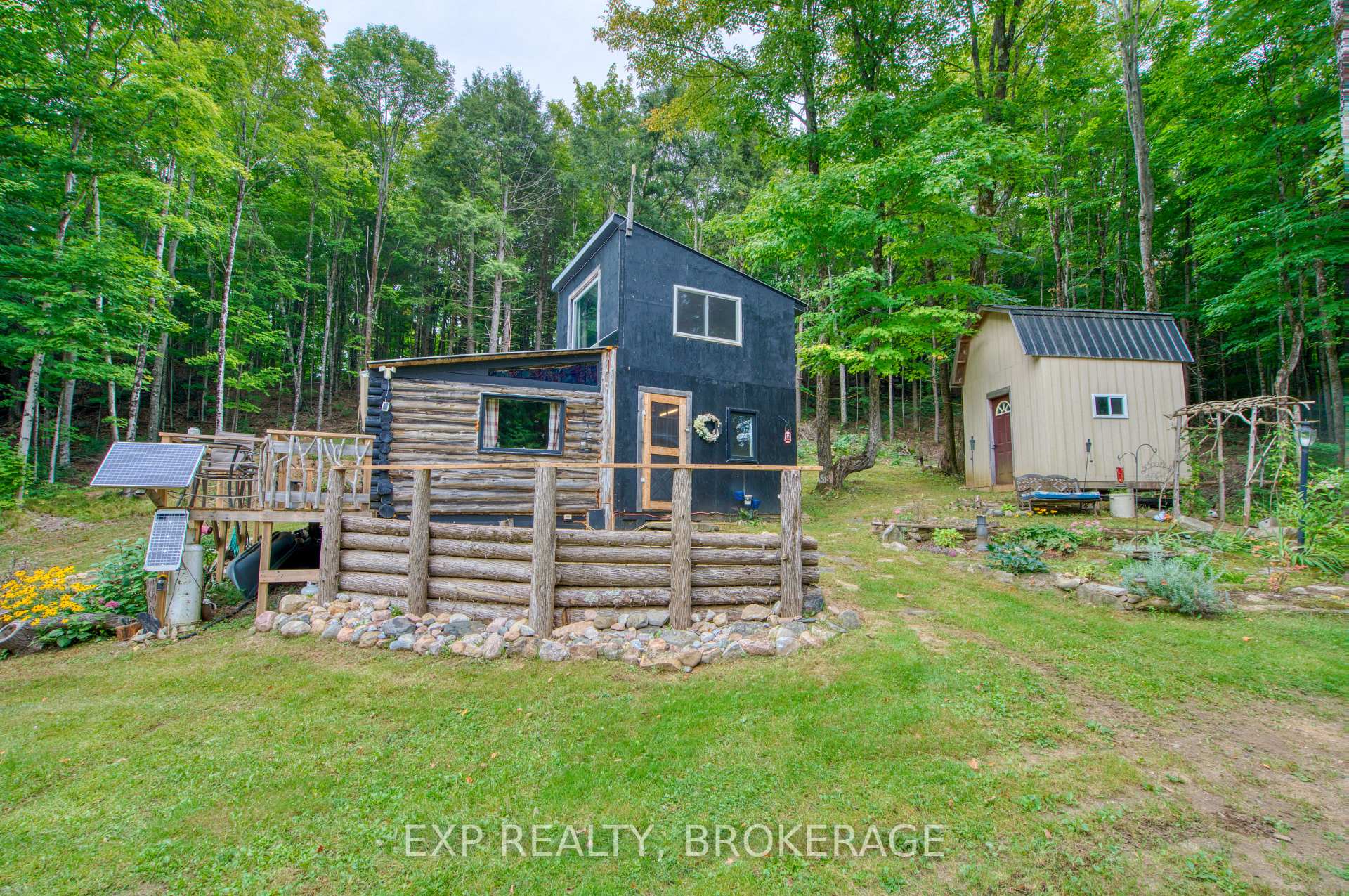 Photo 2 of 1316 Bolton Lane, Frontenac, Frontenac Centre — HOMEH