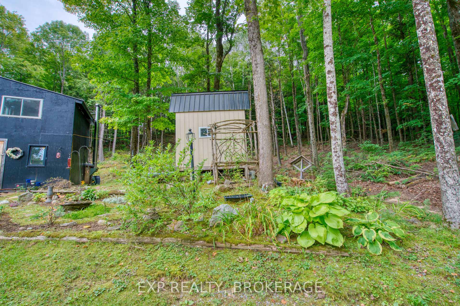 Photo 4 of 1316 Bolton Lane, Frontenac, Frontenac Centre — HOMEH