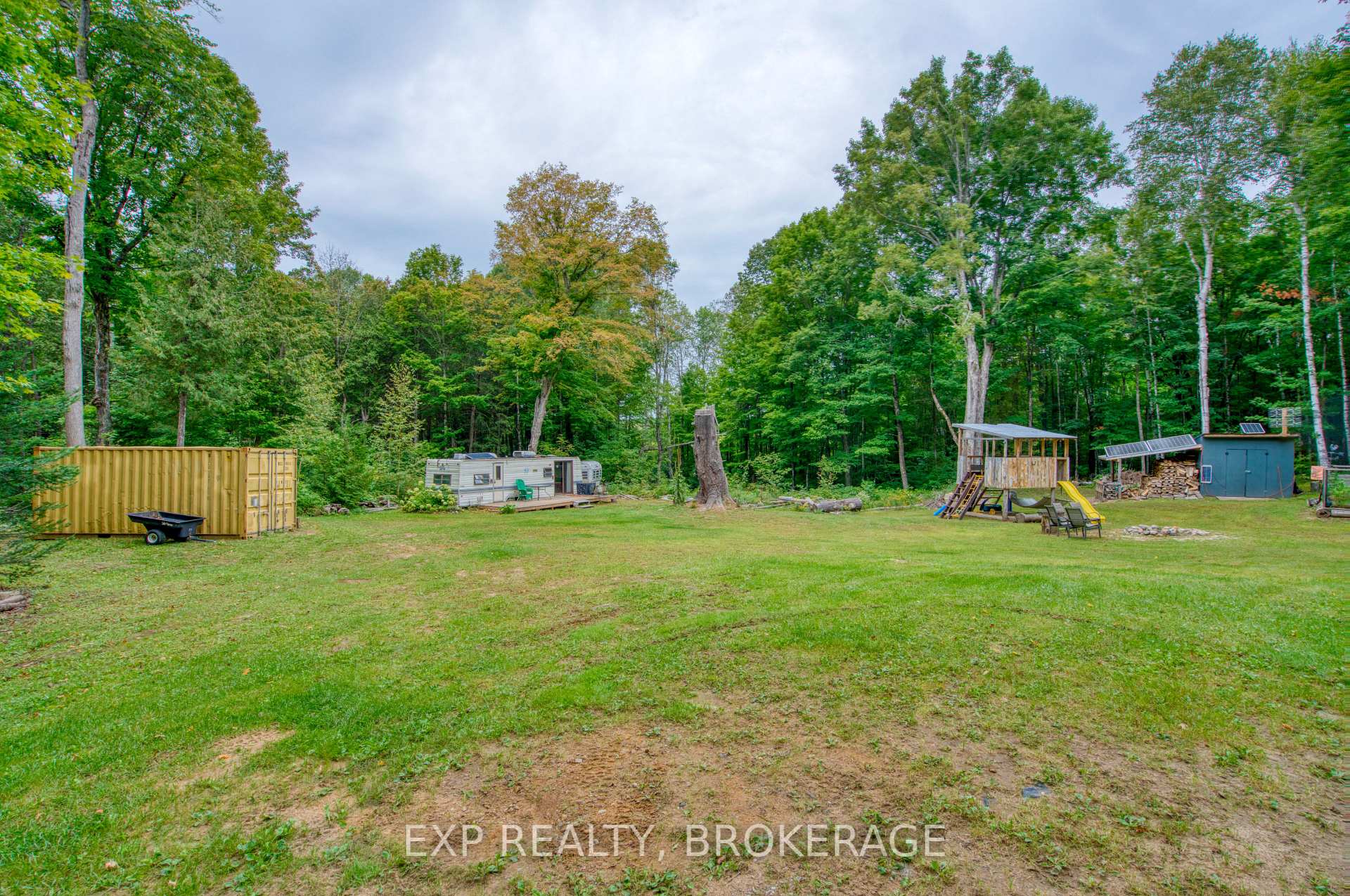Photo 6 of 1316 Bolton Lane, Frontenac, Frontenac Centre — HOMEH