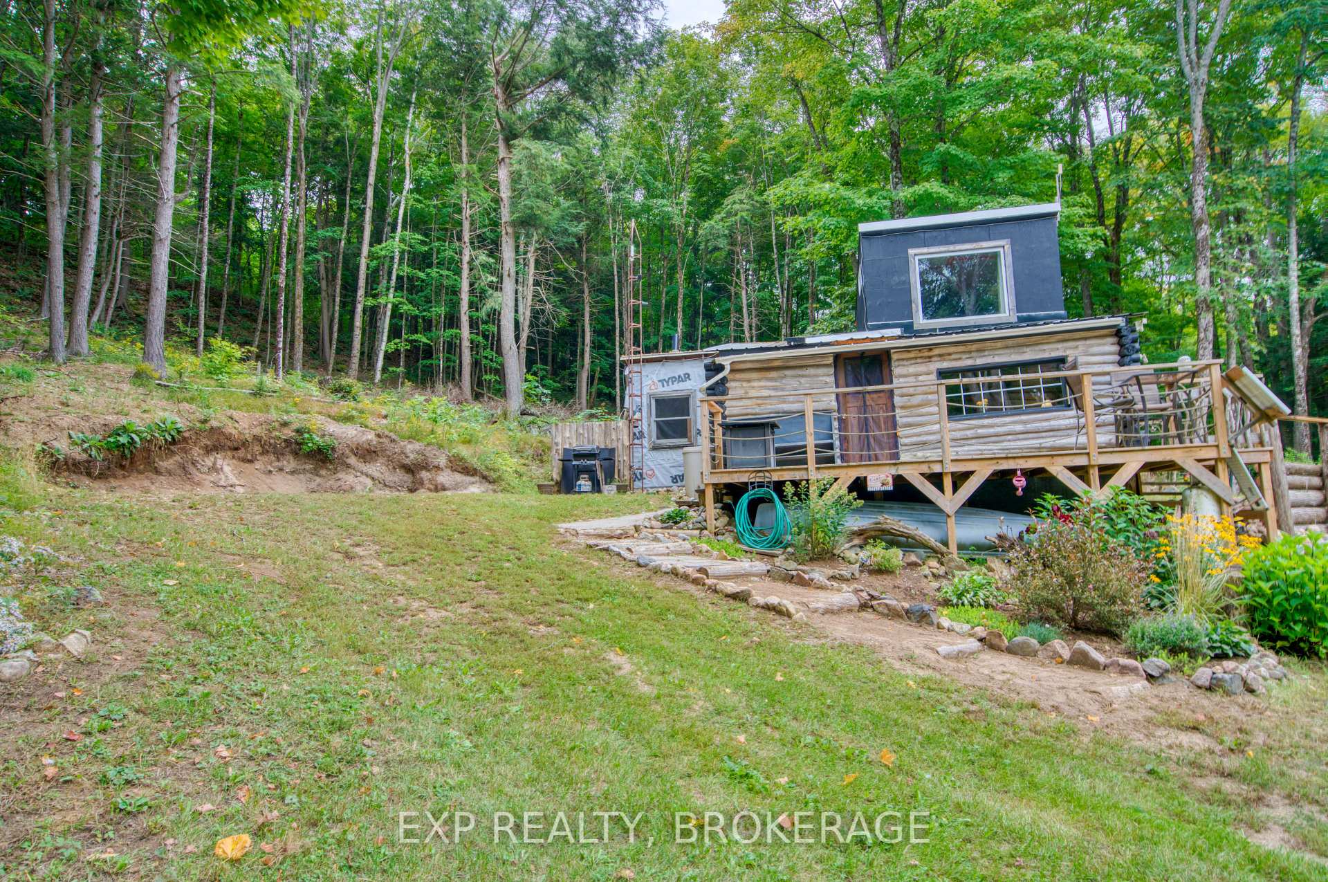Photo 9 of 1316 Bolton Lane, Frontenac, Frontenac Centre — HOMEH