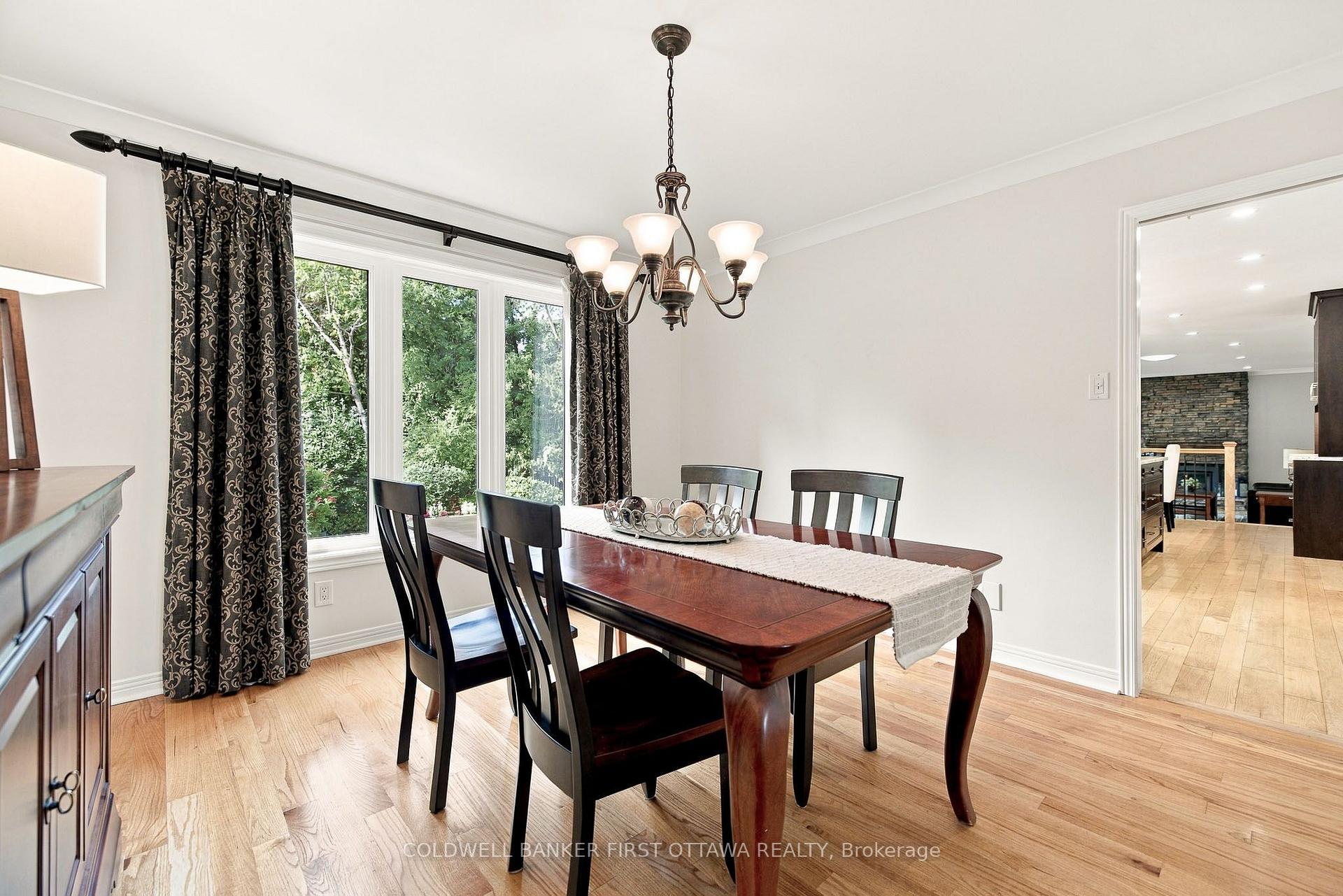 Photo 11 of 27 Hampel Crescent, Ottawa, Stittsville (Central) — HOMEH