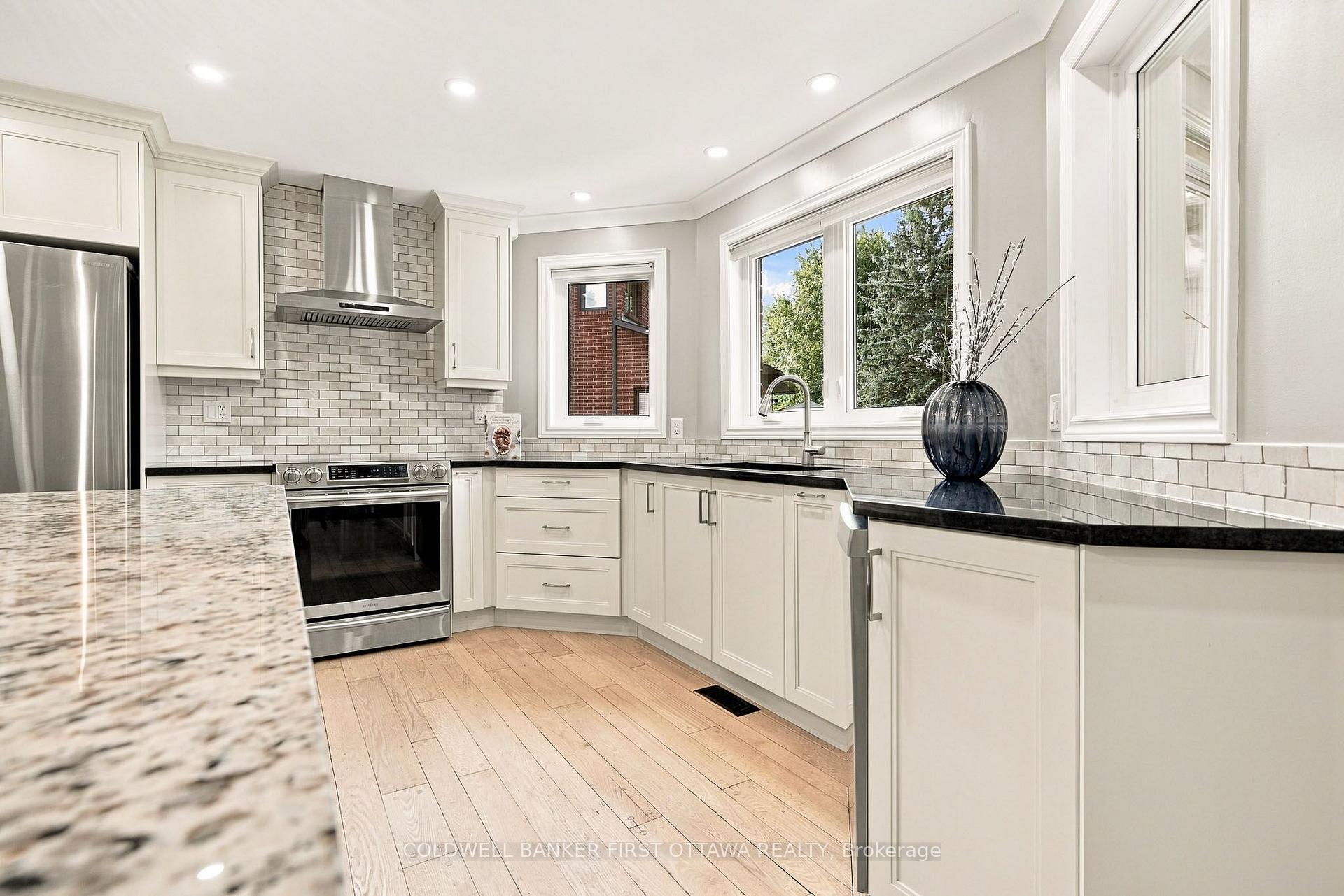 Photo 15 of 27 Hampel Crescent, Ottawa, Stittsville (Central) — HOMEH