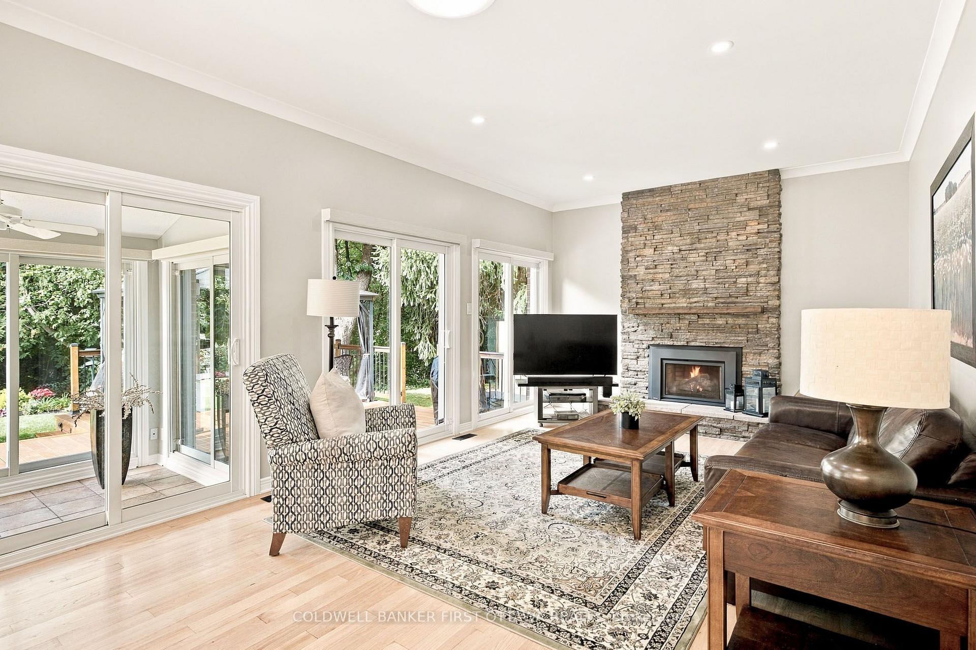 Photo 20 of 27 Hampel Crescent, Ottawa, Stittsville (Central) — HOMEH