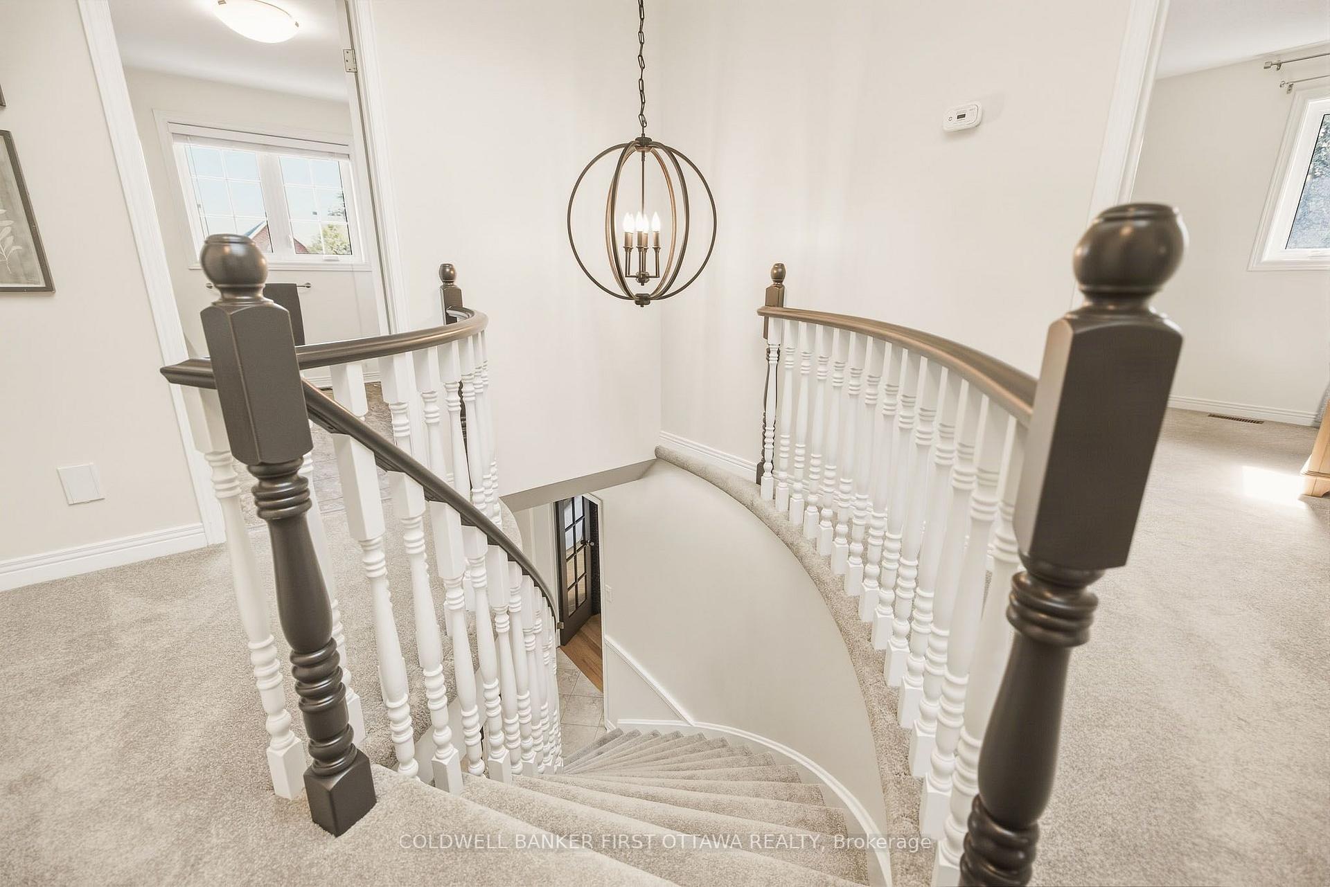 Photo 25 of 27 Hampel Crescent, Ottawa, Stittsville (Central) — HOMEH
