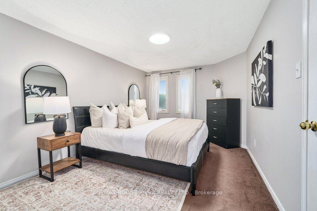 Photo 13 of 102 Timber Mill Avenue, Whitby, Williamsburg — HOMEH