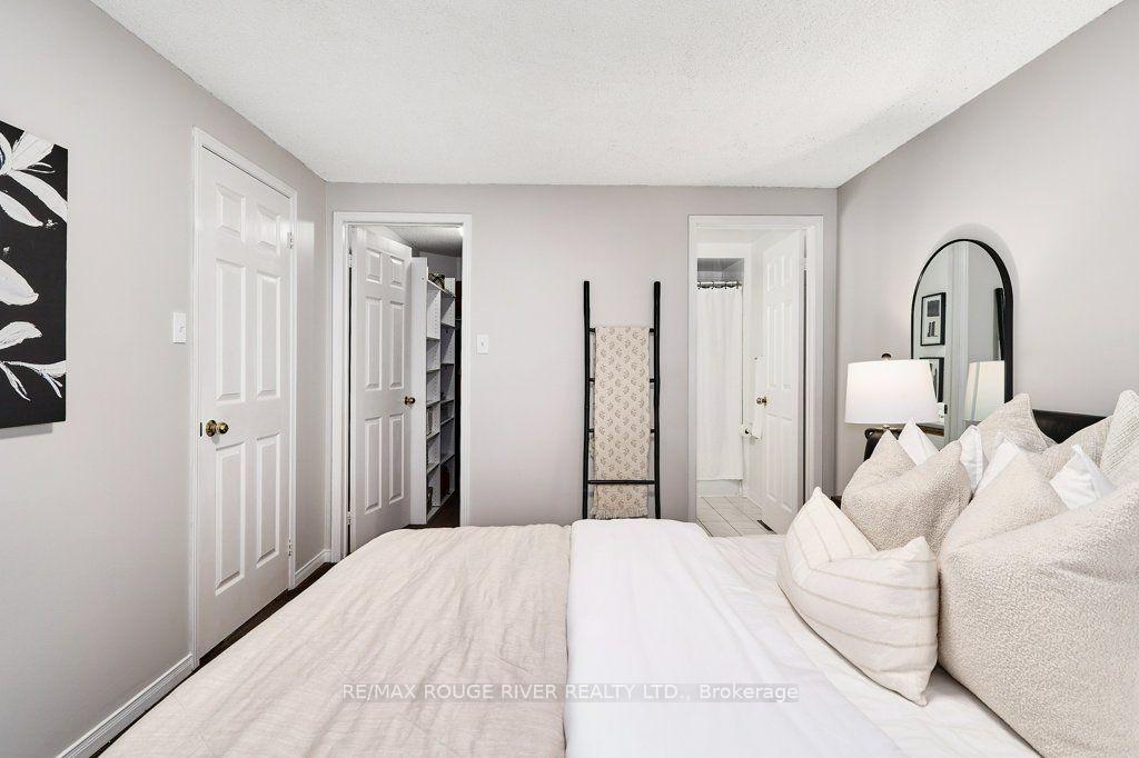 Photo 14 of 102 Timber Mill Avenue, Whitby, Williamsburg — HOMEH