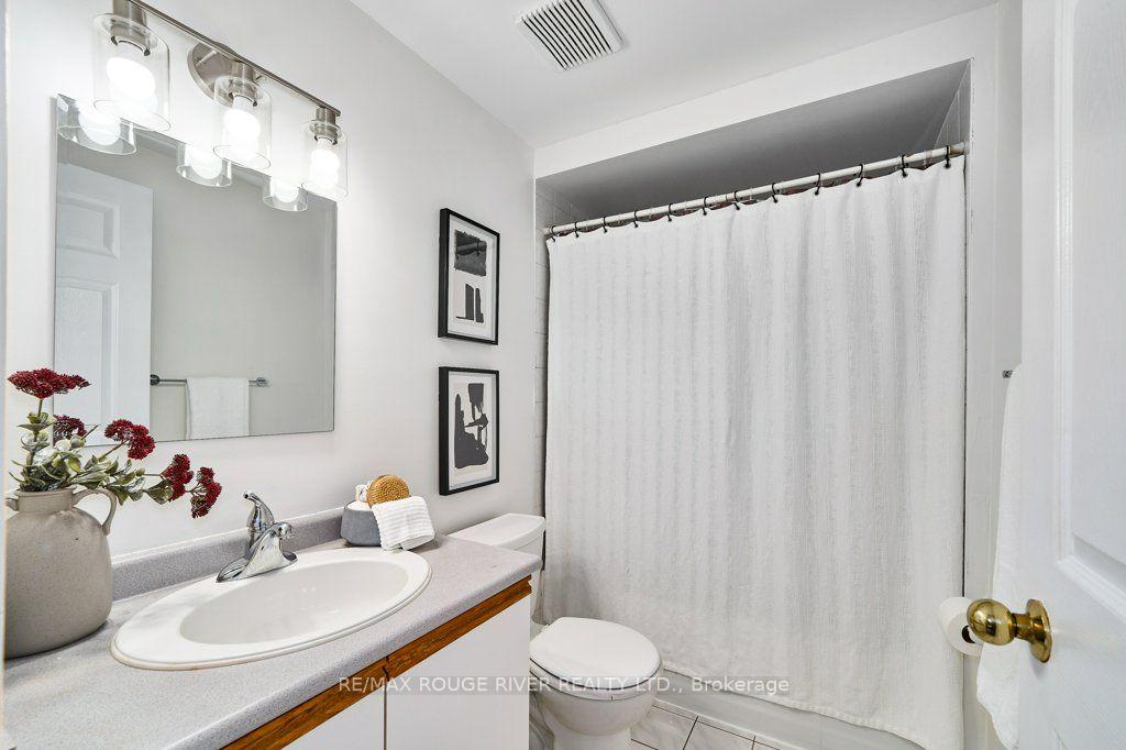 Photo 15 of 102 Timber Mill Avenue, Whitby, Williamsburg — HOMEH