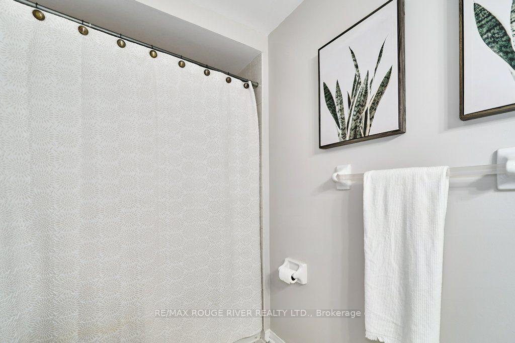 Photo 19 of 102 Timber Mill Avenue, Whitby, Williamsburg — HOMEH