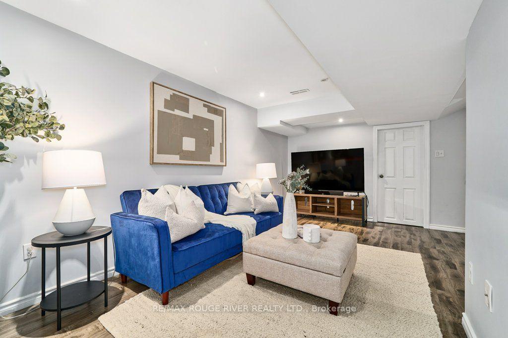 Photo 21 of 102 Timber Mill Avenue, Whitby, Williamsburg — HOMEH