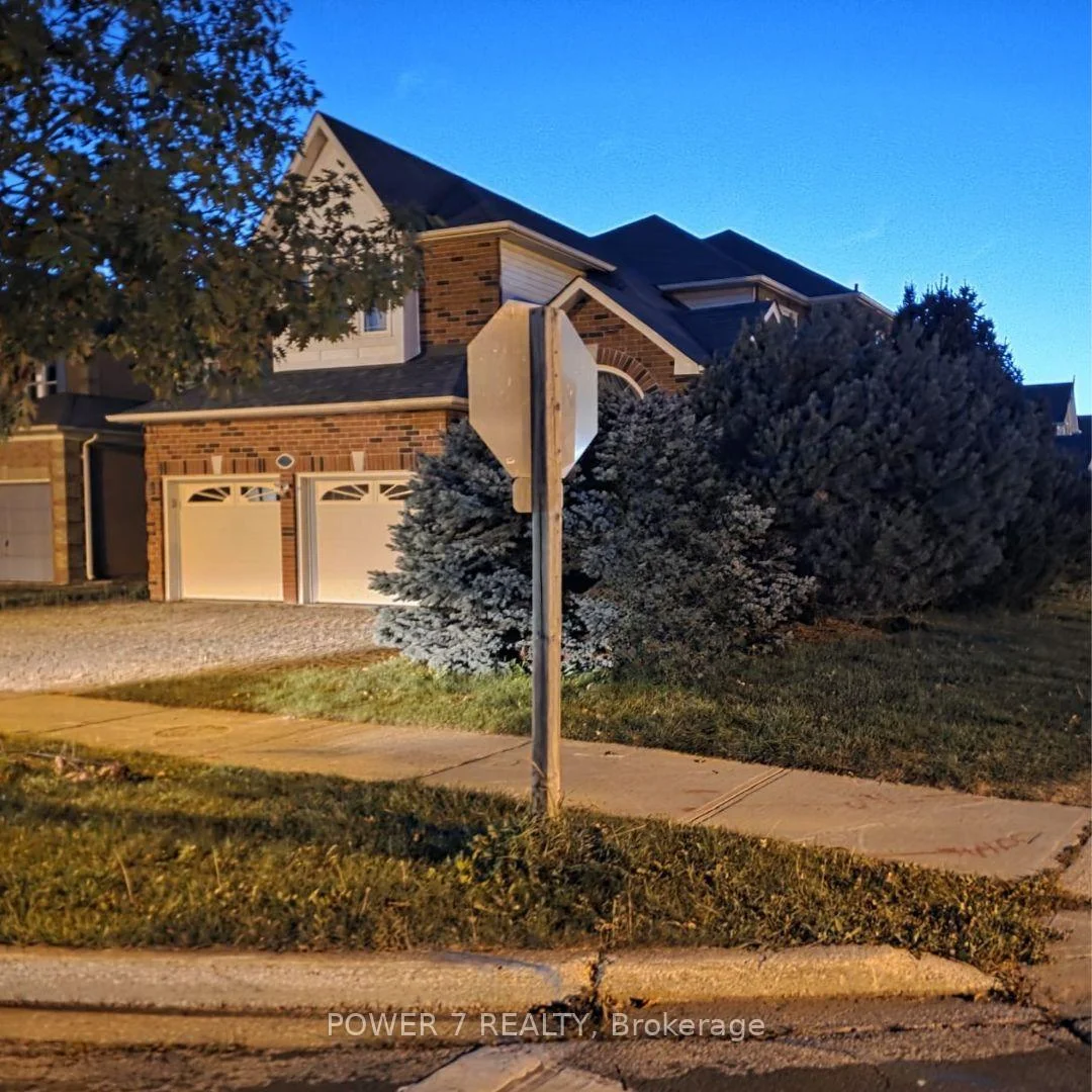 Photo 4 of 622 Carlton Road, Markham, Markville — HOMEH