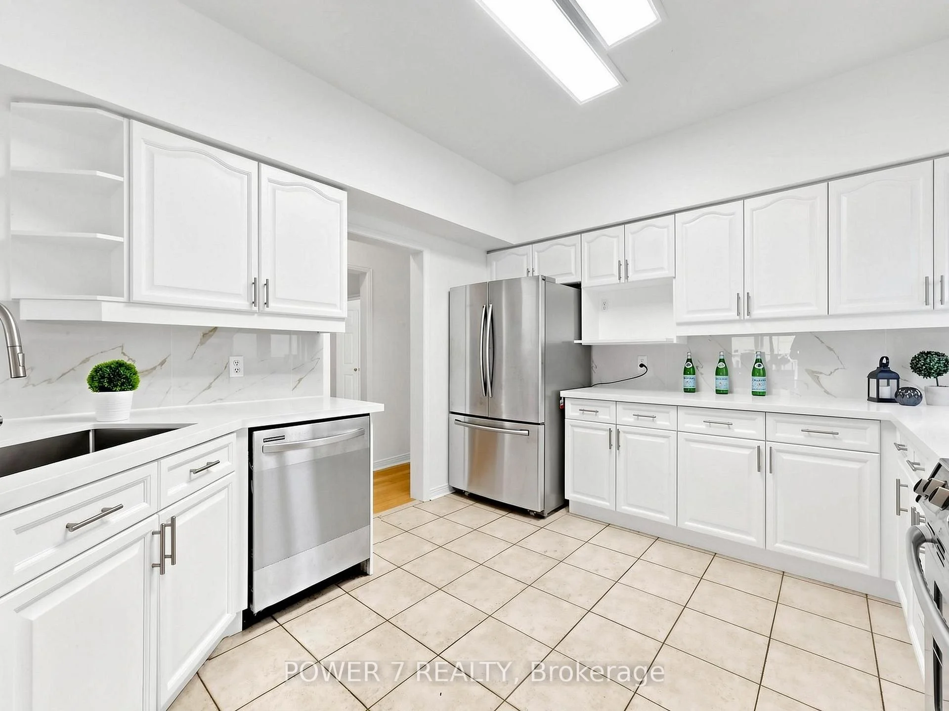 Photo 24 of 622 Carlton Road, Markham, Markville — HOMEH