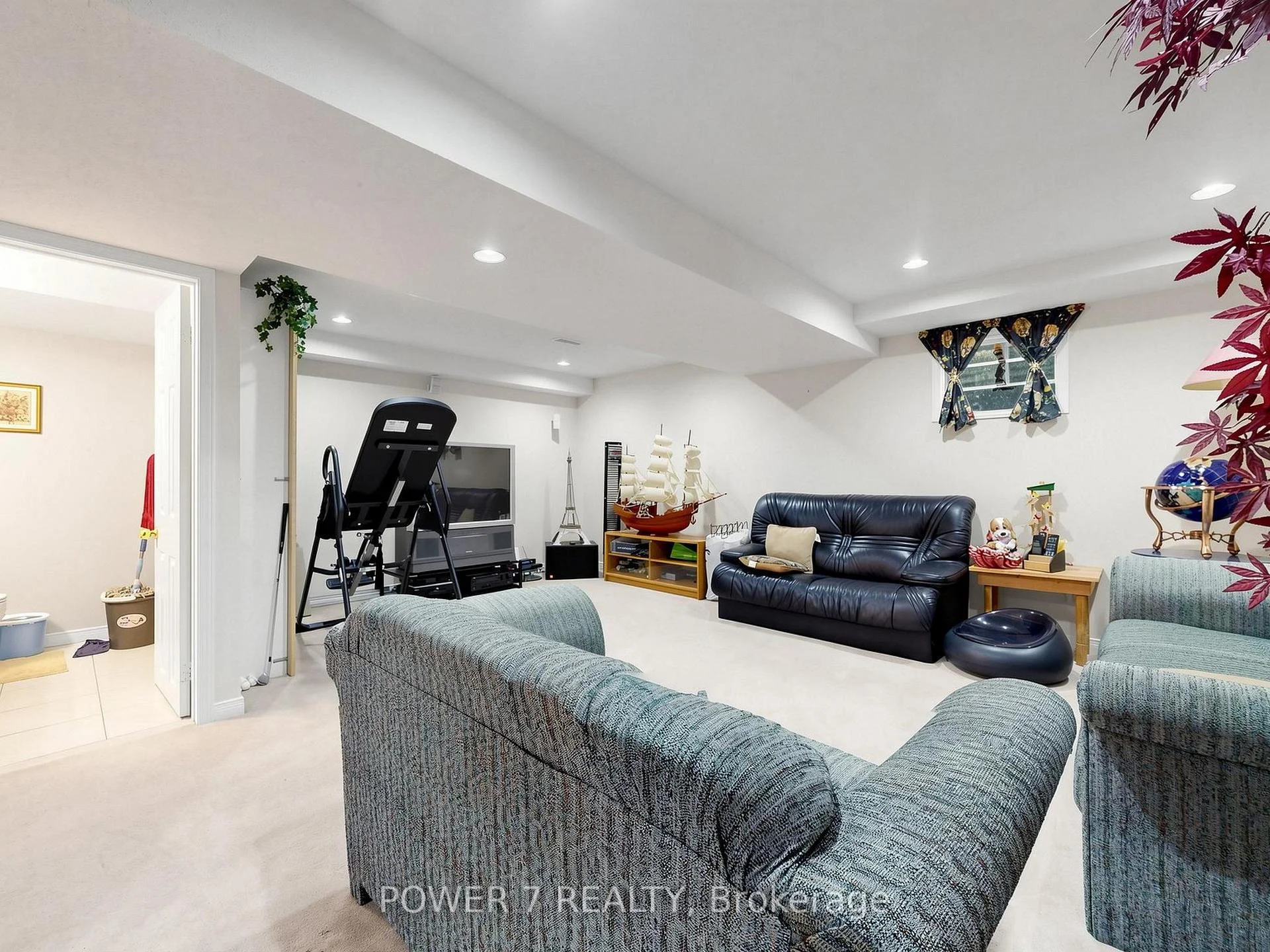 Photo 43 of 622 Carlton Road, Markham, Markville — HOMEH