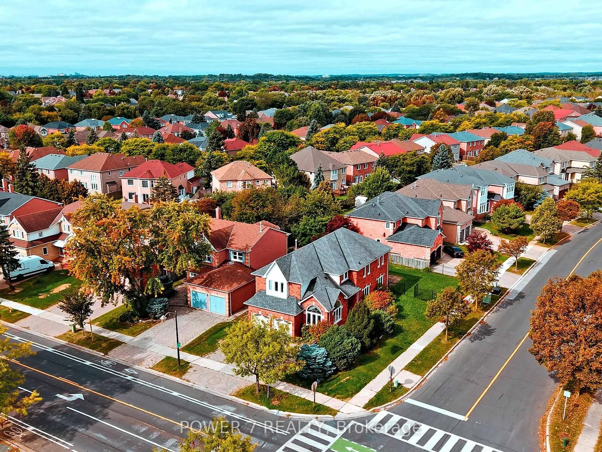 Photo 48 of 622 Carlton Road, Markham, Markville — HOMEH