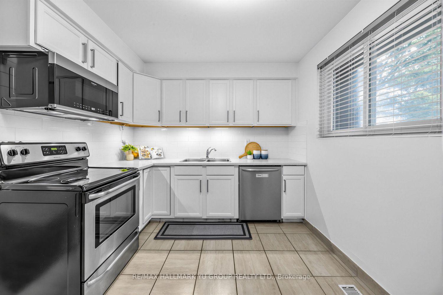 Photo 8 of Unit 43, 1945 Denmar Road, Pickering, Village East — HOMEH